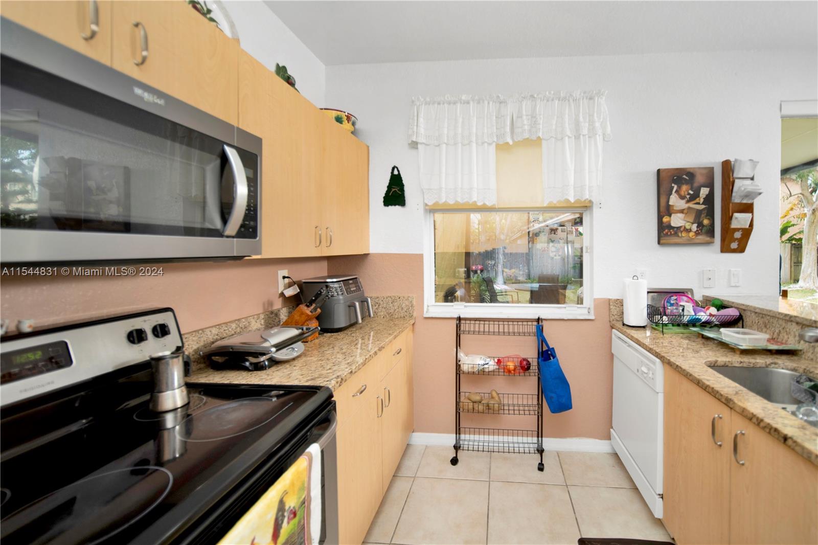 2005 SE 15th St, Homestead, Florida 33035, 3 Bedrooms Bedrooms, ,2 BathroomsBathrooms,Residential,For Sale,2005 SE 15th St,A11544831