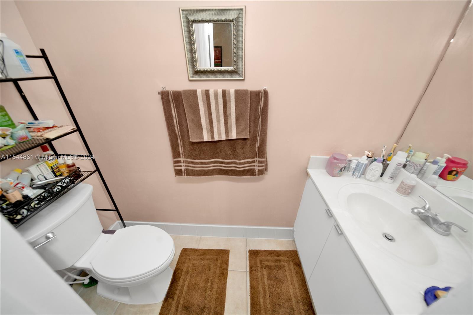 2005 SE 15th St, Homestead, Florida 33035, 3 Bedrooms Bedrooms, ,2 BathroomsBathrooms,Residential,For Sale,2005 SE 15th St,A11544831