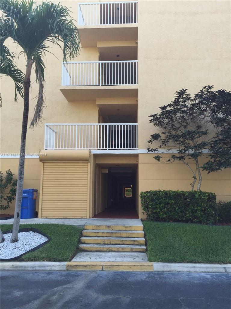 1341 SE 3rd Ave 409, Dania Beach, Florida 33004, 2 Bedrooms Bedrooms, ,2 BathroomsBathrooms,Residentiallease,For Rent,1341 SE 3rd Ave 409,A11544833