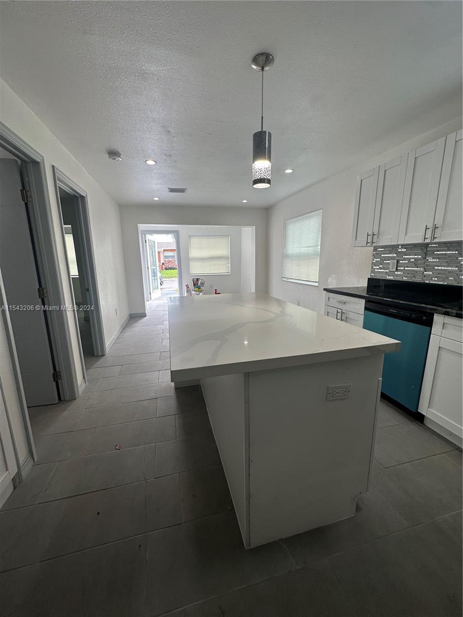 1431 NE 152nd Ter, North Miami Beach, Florida 33162, 3 Bedrooms Bedrooms, ,2 BathroomsBathrooms,Residential,For Sale,1431 NE 152nd Ter,A11543206