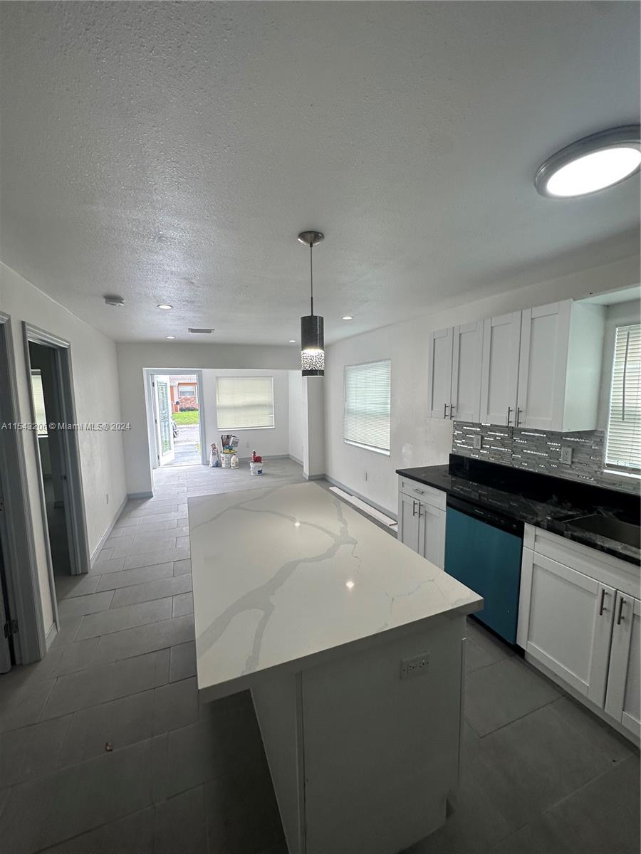 1431 NE 152nd Ter, North Miami Beach, Florida 33162, 3 Bedrooms Bedrooms, ,2 BathroomsBathrooms,Residential,For Sale,1431 NE 152nd Ter,A11543206