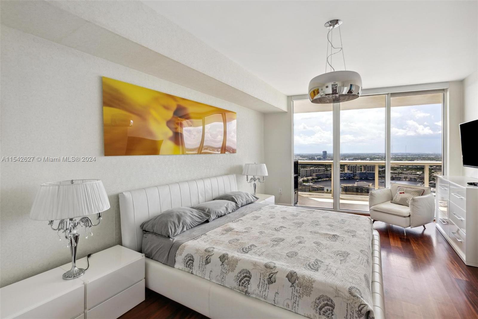 1800 S Ocean Dr 3606, Hallandale Beach, Florida 33009, 2 Bedrooms Bedrooms, ,1 BathroomBathrooms,Residentiallease,For Rent,1800 S Ocean Dr 3606,A11542627