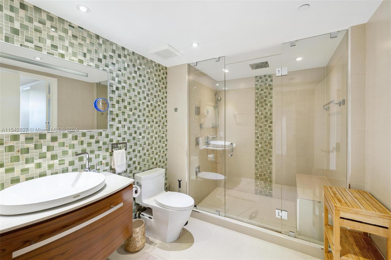 1800 S Ocean Dr 3606, Hallandale Beach, Florida 33009, 2 Bedrooms Bedrooms, ,1 BathroomBathrooms,Residentiallease,For Rent,1800 S Ocean Dr 3606,A11542627