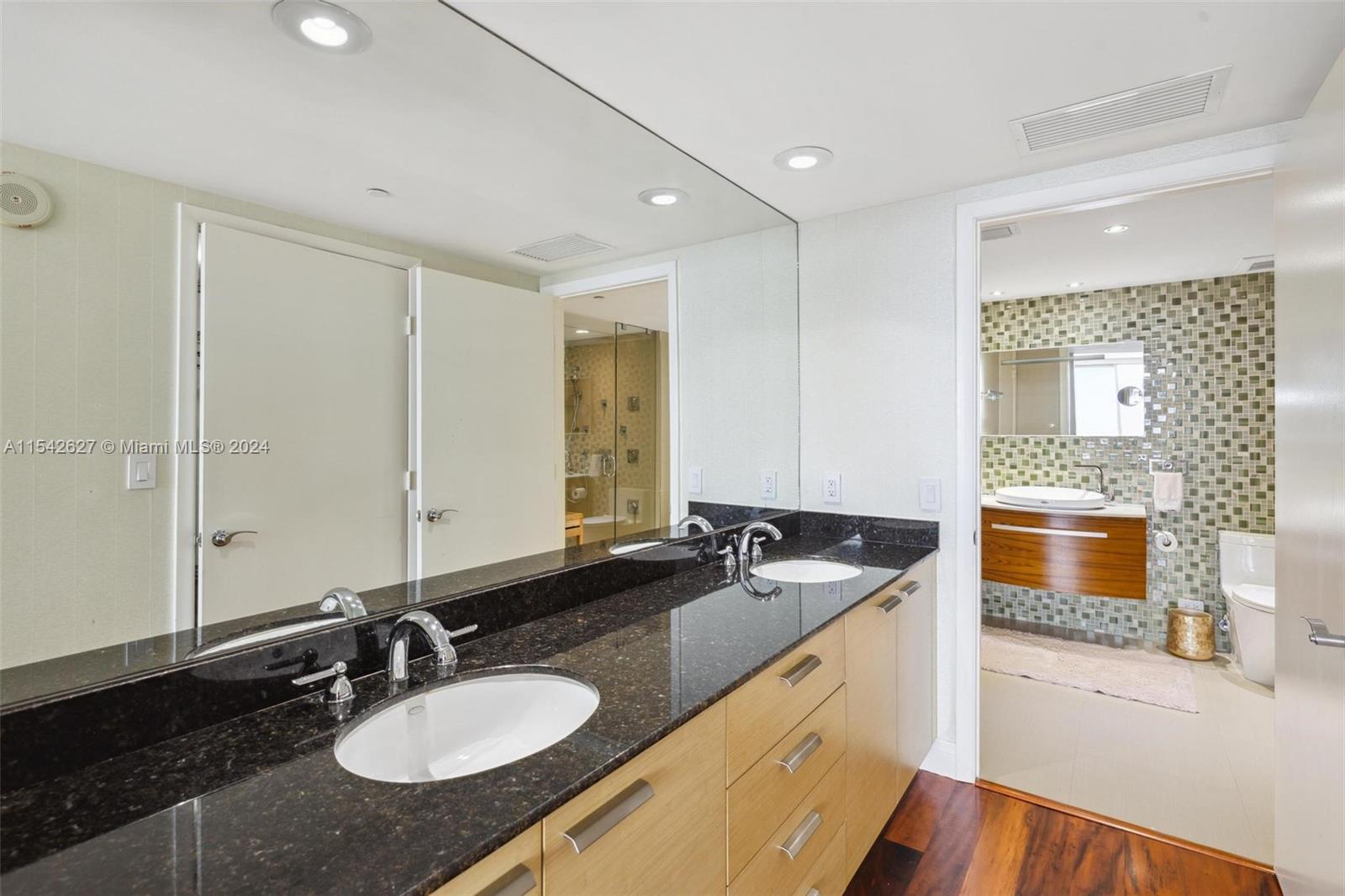 1800 S Ocean Dr 3606, Hallandale Beach, Florida 33009, 2 Bedrooms Bedrooms, ,1 BathroomBathrooms,Residentiallease,For Rent,1800 S Ocean Dr 3606,A11542627