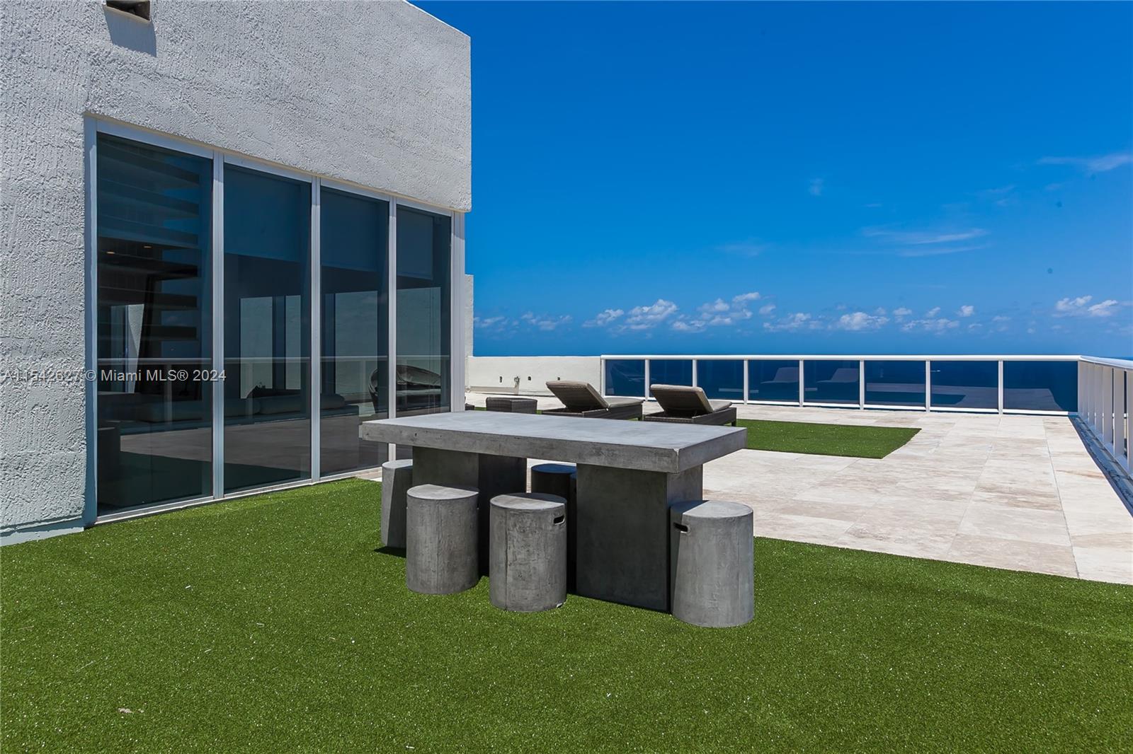 1800 S Ocean Dr 3606, Hallandale Beach, Florida 33009, 2 Bedrooms Bedrooms, ,1 BathroomBathrooms,Residentiallease,For Rent,1800 S Ocean Dr 3606,A11542627