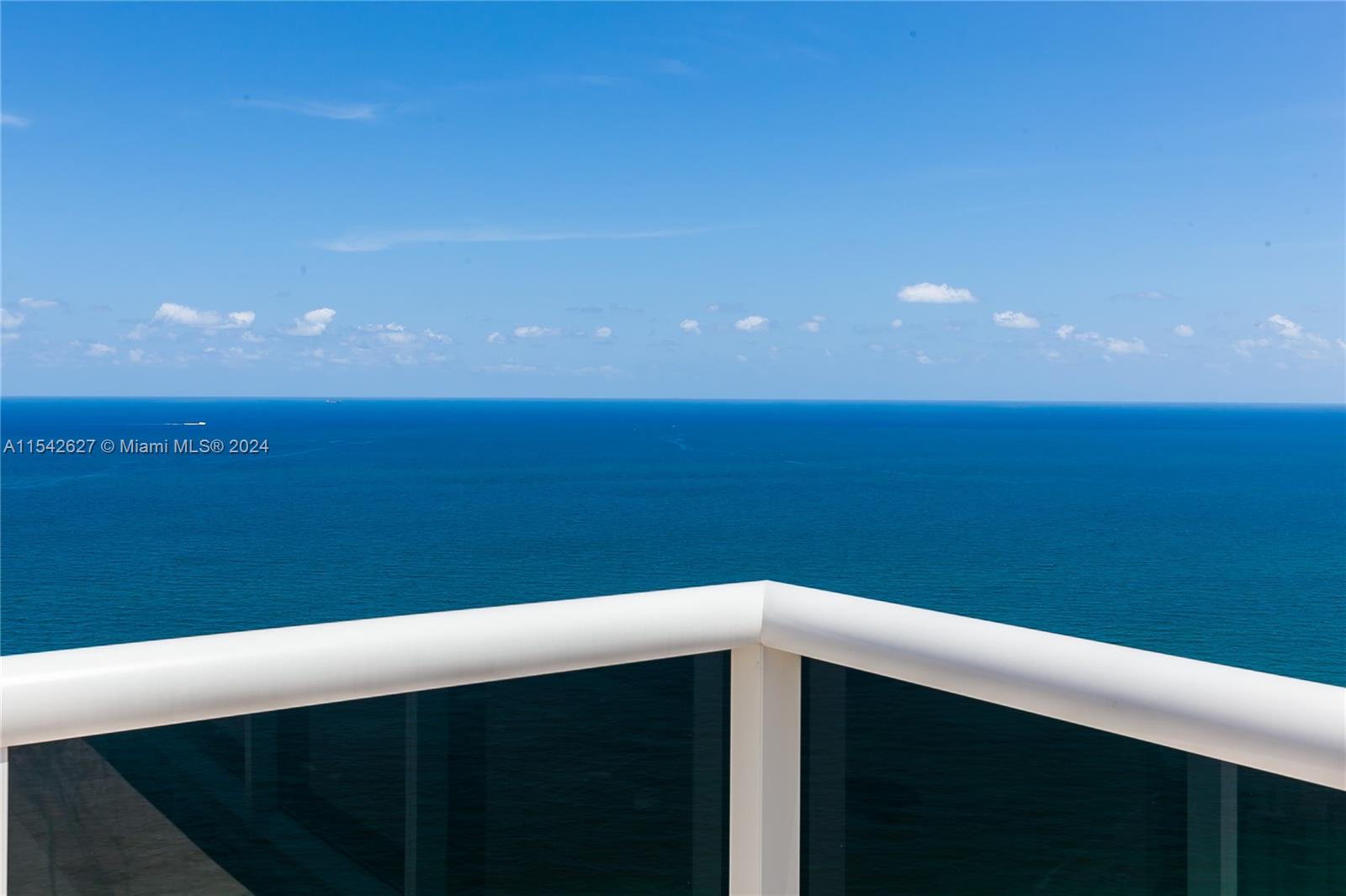 1800 S Ocean Dr 3606, Hallandale Beach, Florida 33009, 2 Bedrooms Bedrooms, ,1 BathroomBathrooms,Residentiallease,For Rent,1800 S Ocean Dr 3606,A11542627