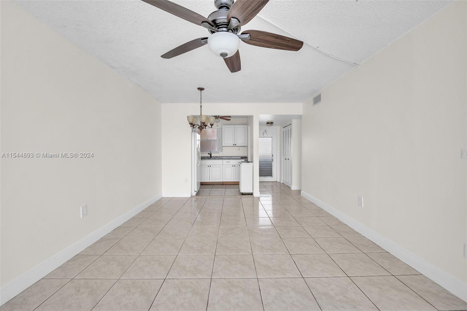 8080 Sunrise Lakes Dr, Sunrise, FL, 33322 United States, 1 Bedroom Bedrooms, ,1 BathroomBathrooms,Residential,For Sale,Sunrise Lakes Dr,A11544893