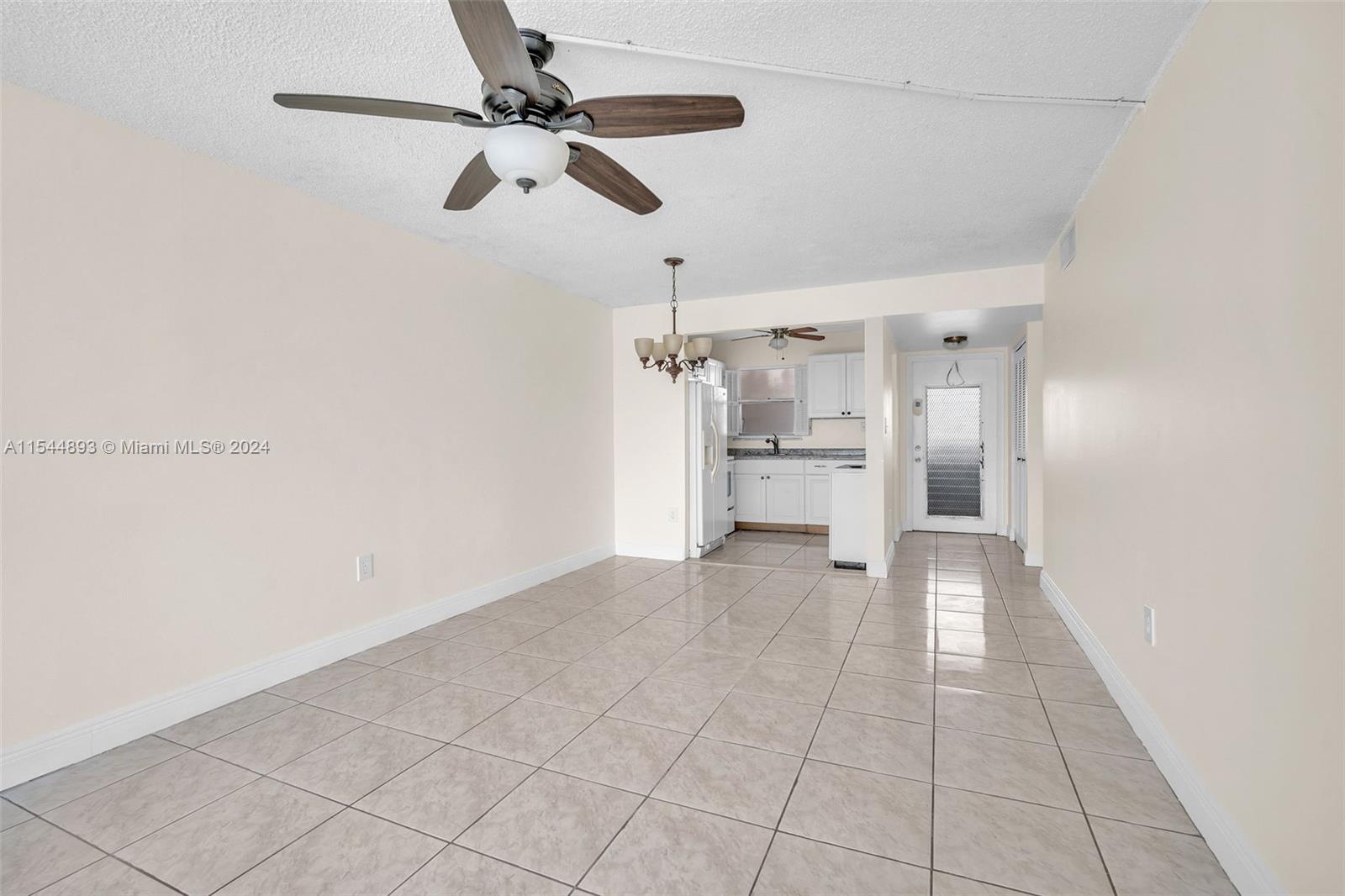 8080 Sunrise Lakes Dr, Sunrise, FL, 33322 United States, 1 Bedroom Bedrooms, ,1 BathroomBathrooms,Residential,For Sale,Sunrise Lakes Dr,A11544893