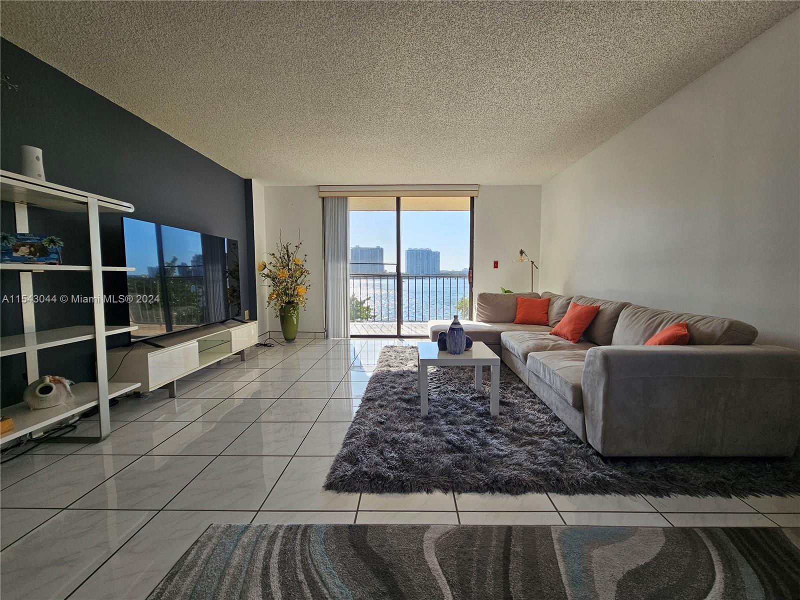 17878 Bay Rd, Sunny Isles Beach, FL, 33160 United States, 2 Bedrooms Bedrooms, ,2 BathroomsBathrooms,Residential,For Sale,Bay Rd,A11543044