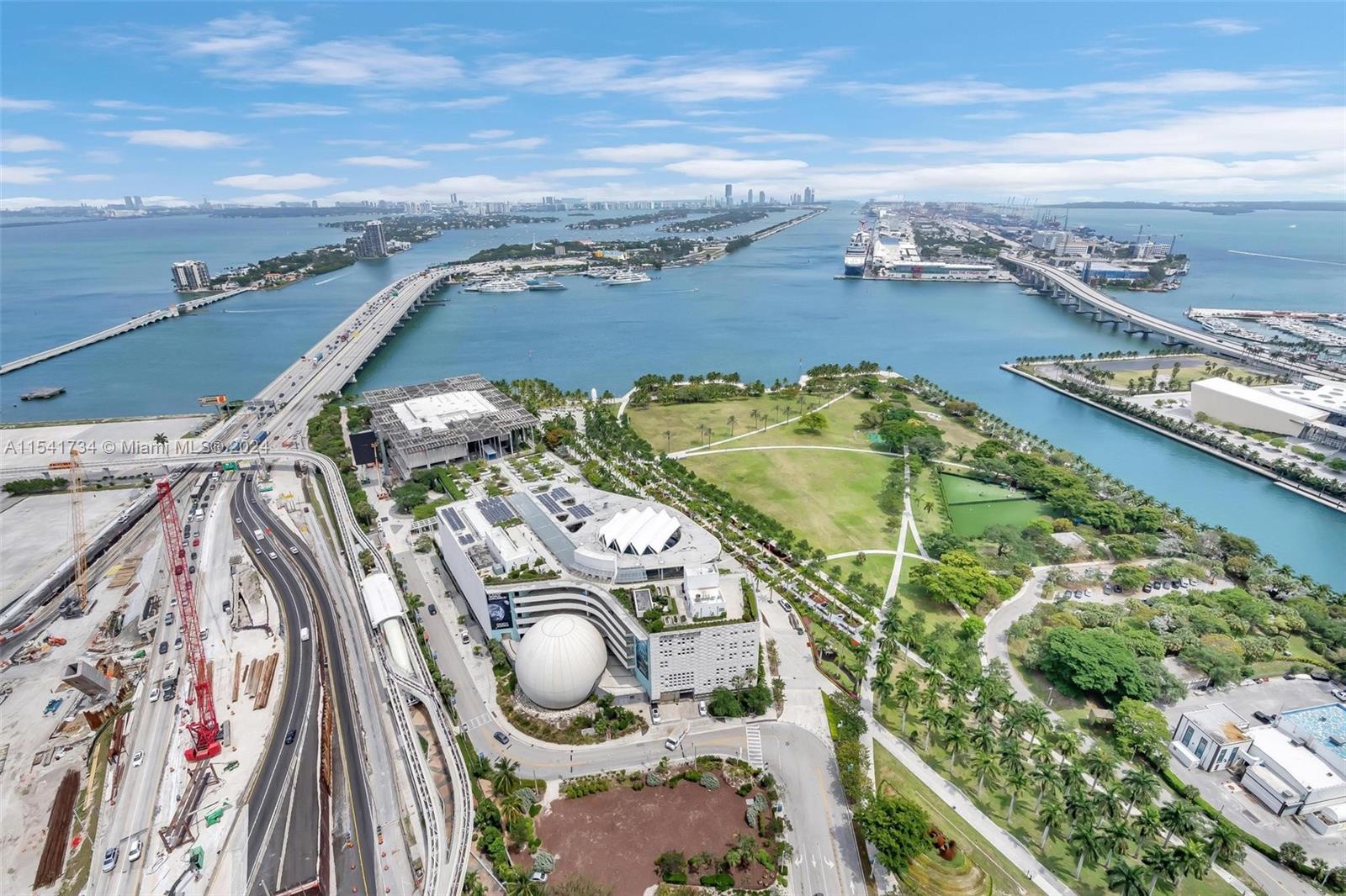 1100 Biscayne Blvd 4404, Miami, Florida 33132, 2 Bedrooms Bedrooms, ,2 BathroomsBathrooms,Residentiallease,For Rent,1100 Biscayne Blvd 4404,A11541734