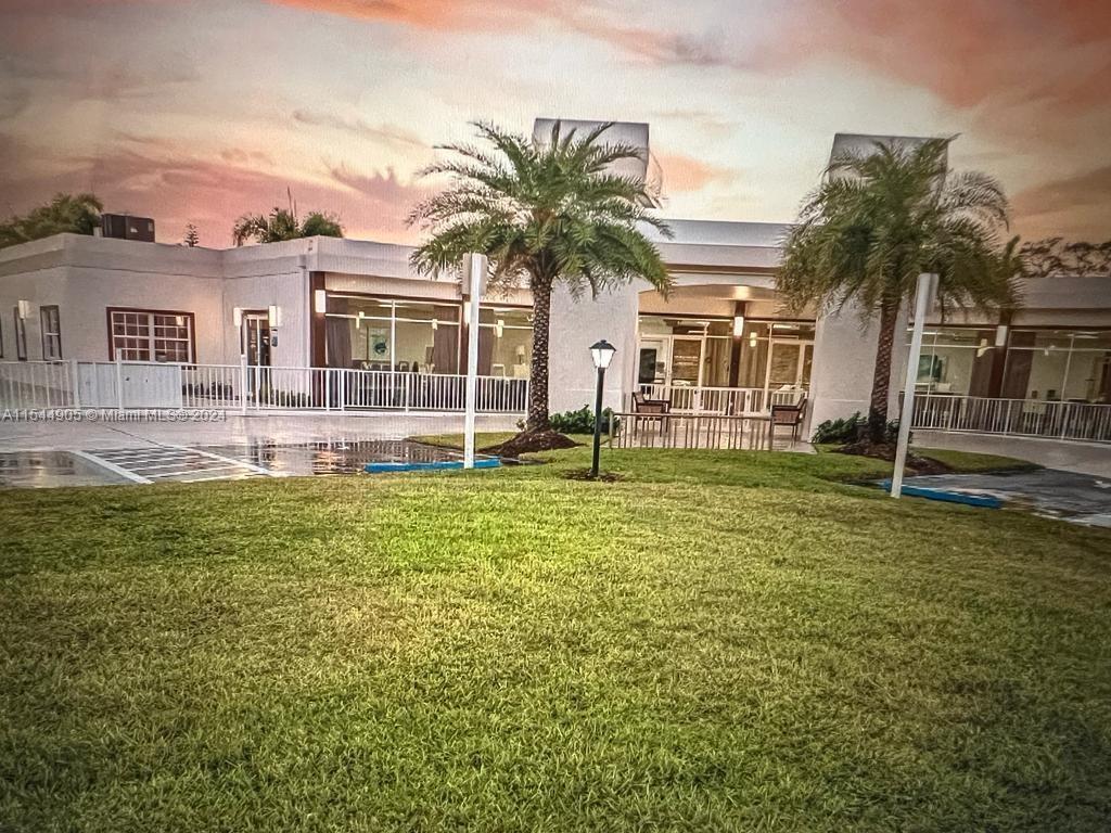 4289 Royal Manor Blvd #129, Boynton Beach, FL, 33436 United States, 2 Bedrooms Bedrooms, ,2 BathroomsBathrooms,Residential,For Sale,Royal Manor Blvd #129,A11544905