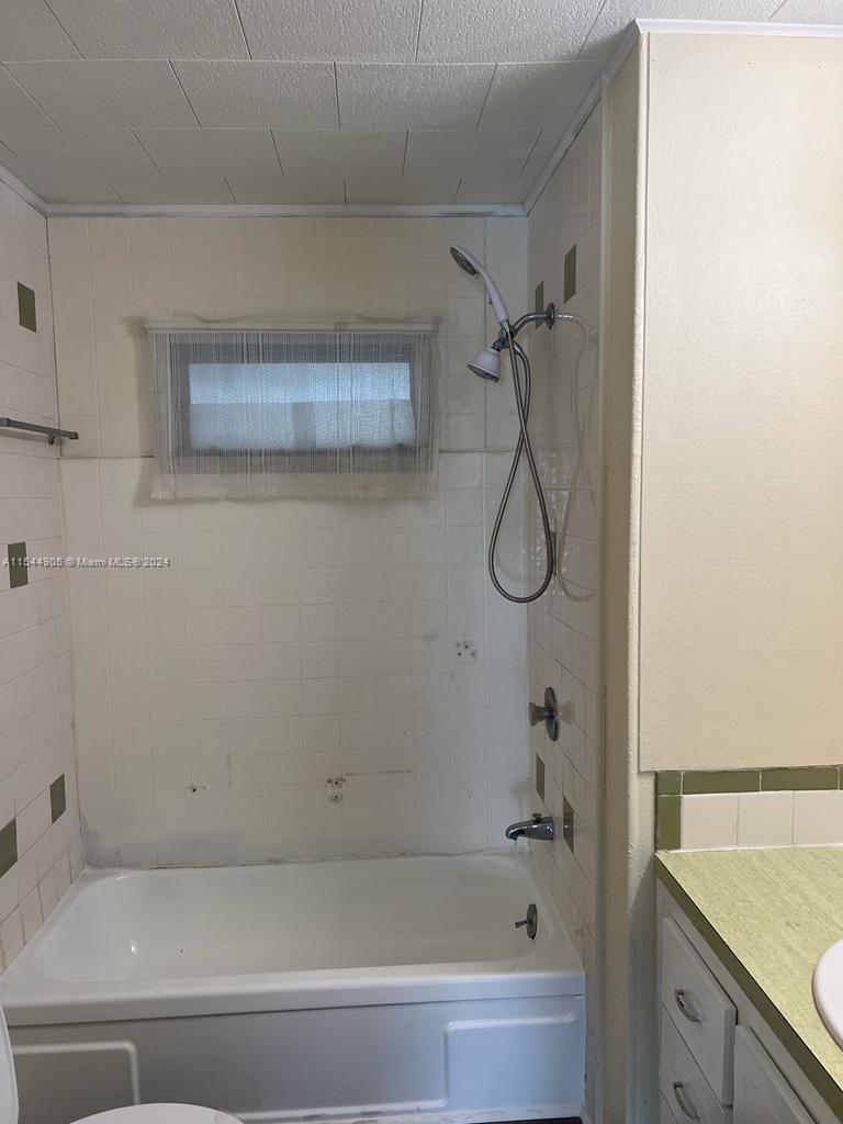 4289 Royal Manor Blvd #129, Boynton Beach, FL, 33436 United States, 2 Bedrooms Bedrooms, ,2 BathroomsBathrooms,Residential,For Sale,Royal Manor Blvd #129,A11544905