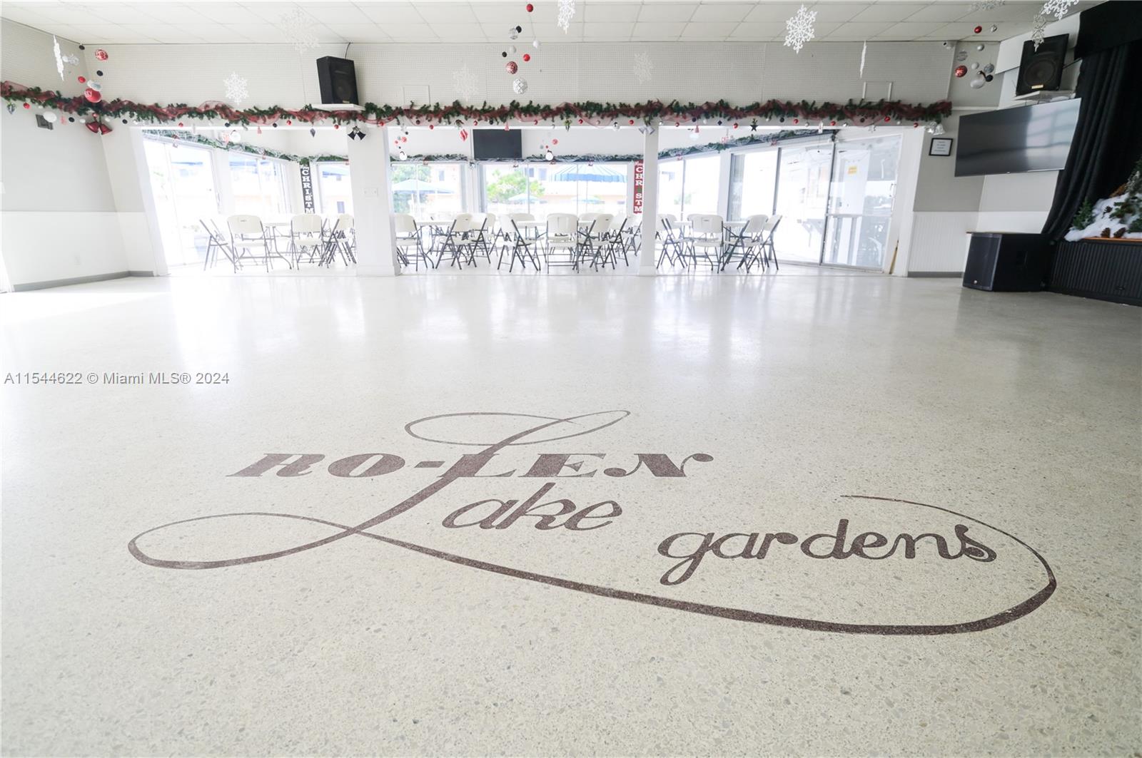 925 SW 11th Ave 17J, Hallandale Beach, Florida 33009, 1 Bedroom Bedrooms, ,1 BathroomBathrooms,Residential,For Sale,925 SW 11th Ave 17J,A11544622