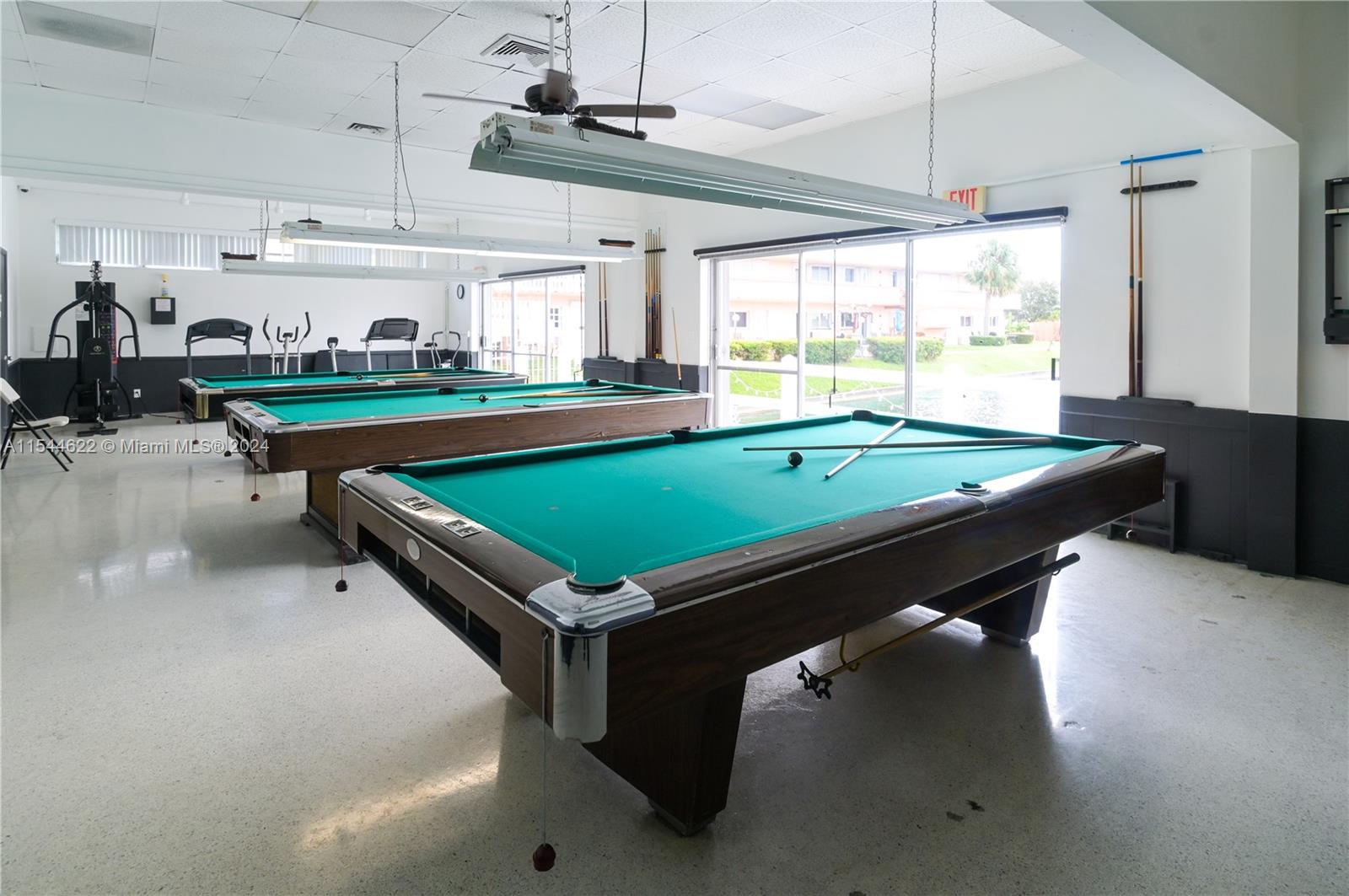 925 SW 11th Ave 17J, Hallandale Beach, Florida 33009, 1 Bedroom Bedrooms, ,1 BathroomBathrooms,Residential,For Sale,925 SW 11th Ave 17J,A11544622