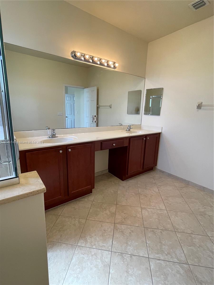 Homestead, Florida 33033, 3 Bedrooms Bedrooms, ,2 BathroomsBathrooms,Residentiallease,For Rent,A11544742