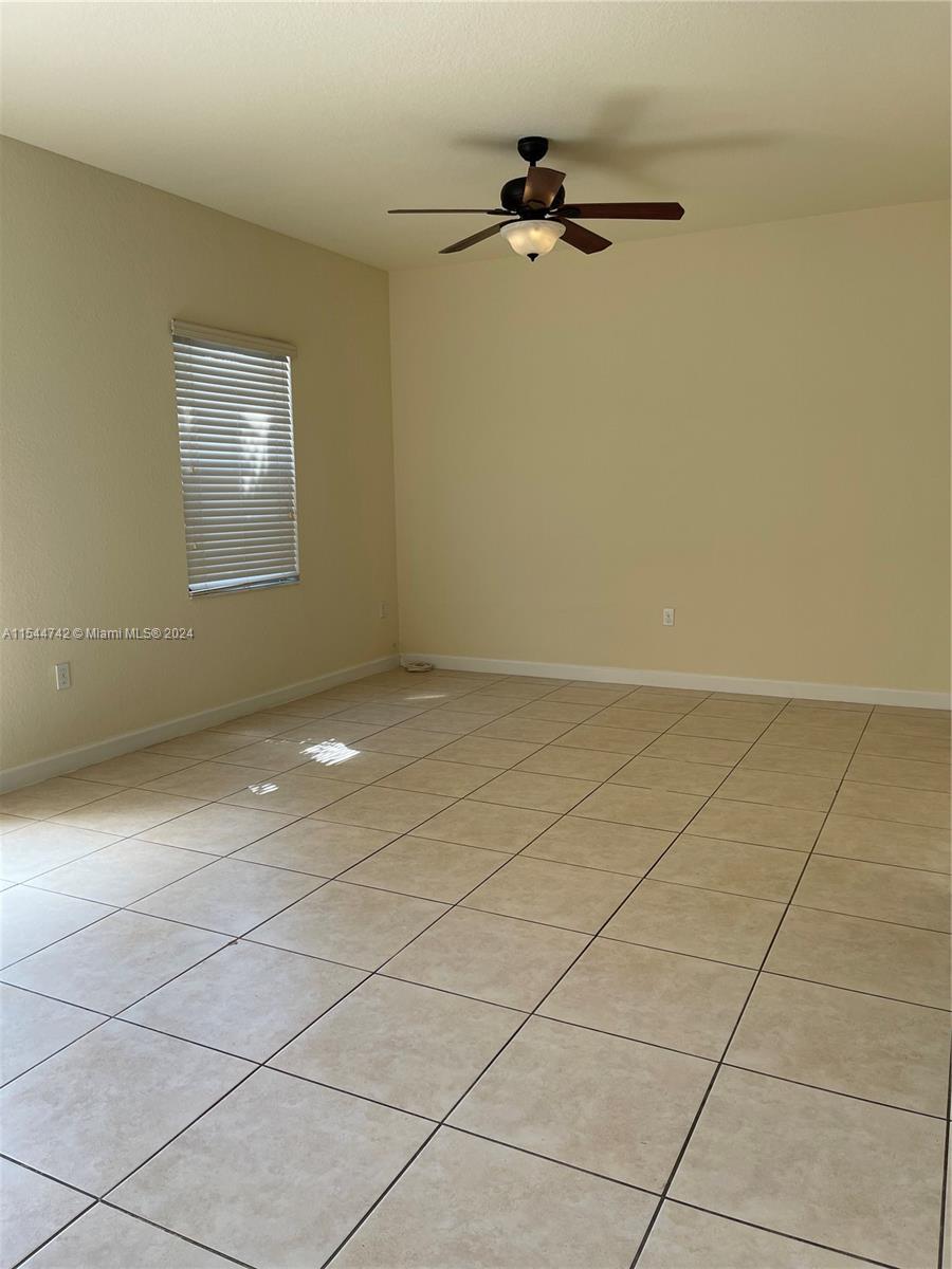 Family Room/Dining Room Combo