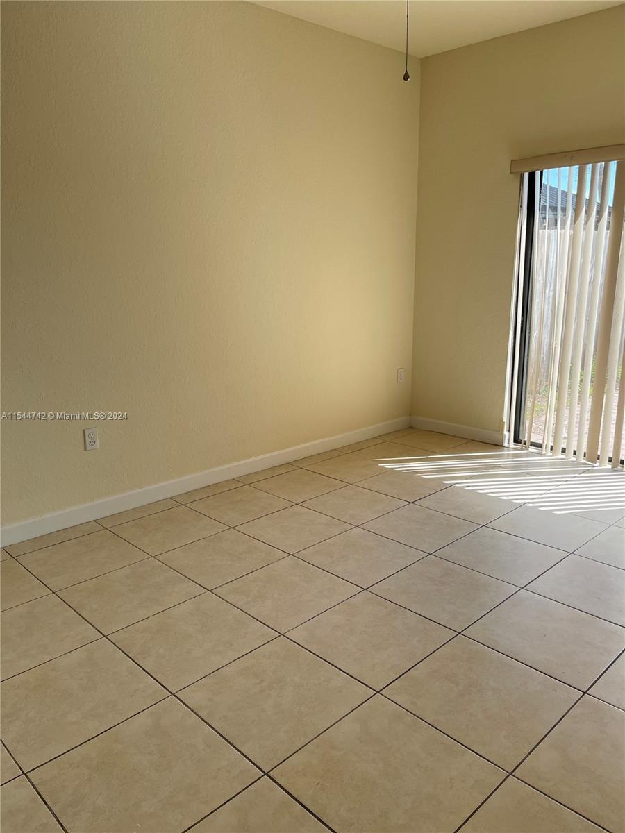 Dining Room /Family Room Combo