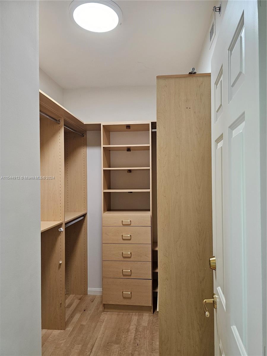 1643 Brickell Ave, Miami, FL, 33129 United States, 3 Bedrooms Bedrooms, ,4 BathroomsBathrooms,Residential,For Sale,Brickell Ave,A11544912