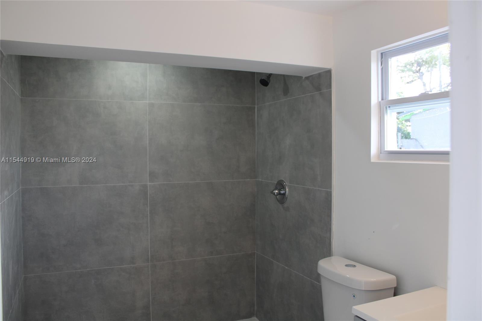 Fort Lauderdale, FL, 33311 United States, 3 Bedrooms Bedrooms, ,3 BathroomsBathrooms,Residential,For Sale,A11544919