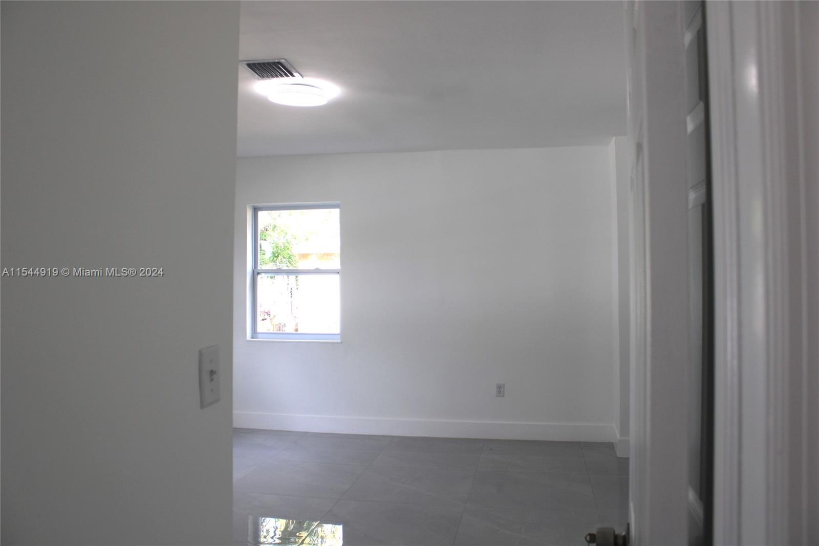 Fort Lauderdale, FL, 33311 United States, 3 Bedrooms Bedrooms, ,3 BathroomsBathrooms,Residential,For Sale,A11544919