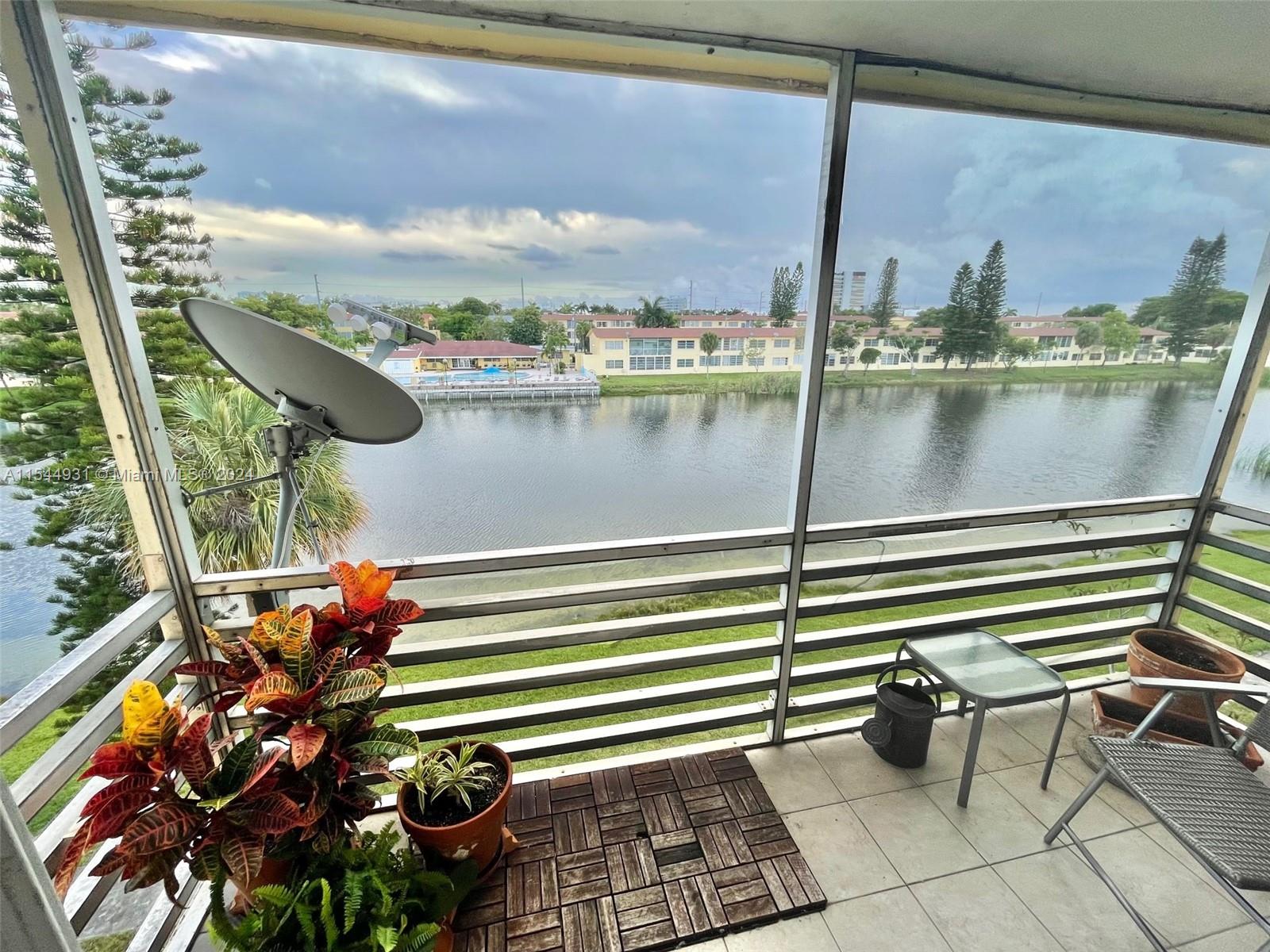 2880 NE 203rd St 30, Aventura, Florida 33180, 1 Bedroom Bedrooms, ,1 BathroomBathrooms,Residentiallease,For Rent,2880 NE 203rd St 30,A11544931