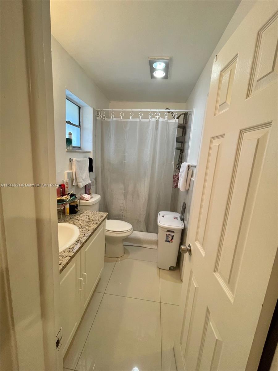 2880 NE 203rd St 30, Aventura, Florida 33180, 1 Bedroom Bedrooms, ,1 BathroomBathrooms,Residentiallease,For Rent,2880 NE 203rd St 30,A11544931