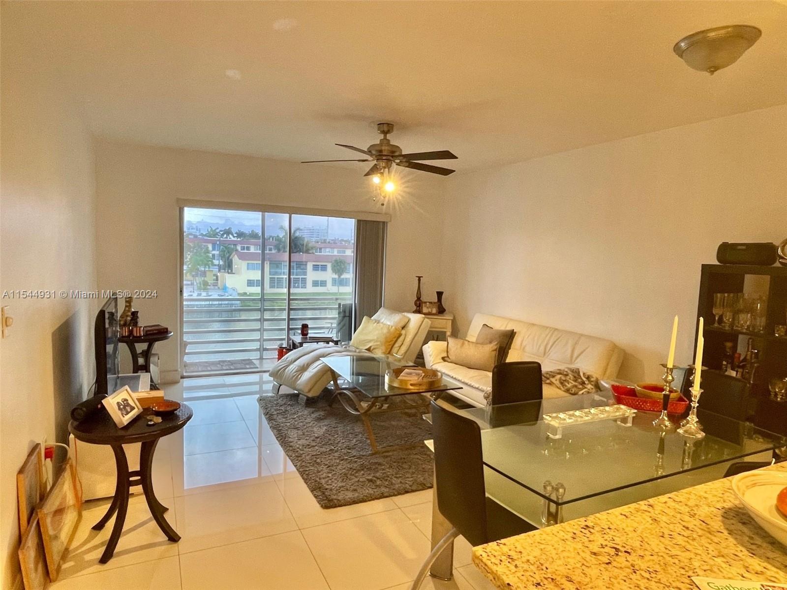 2880 NE 203rd St 30, Aventura, Florida 33180, 1 Bedroom Bedrooms, ,1 BathroomBathrooms,Residentiallease,For Rent,2880 NE 203rd St 30,A11544931