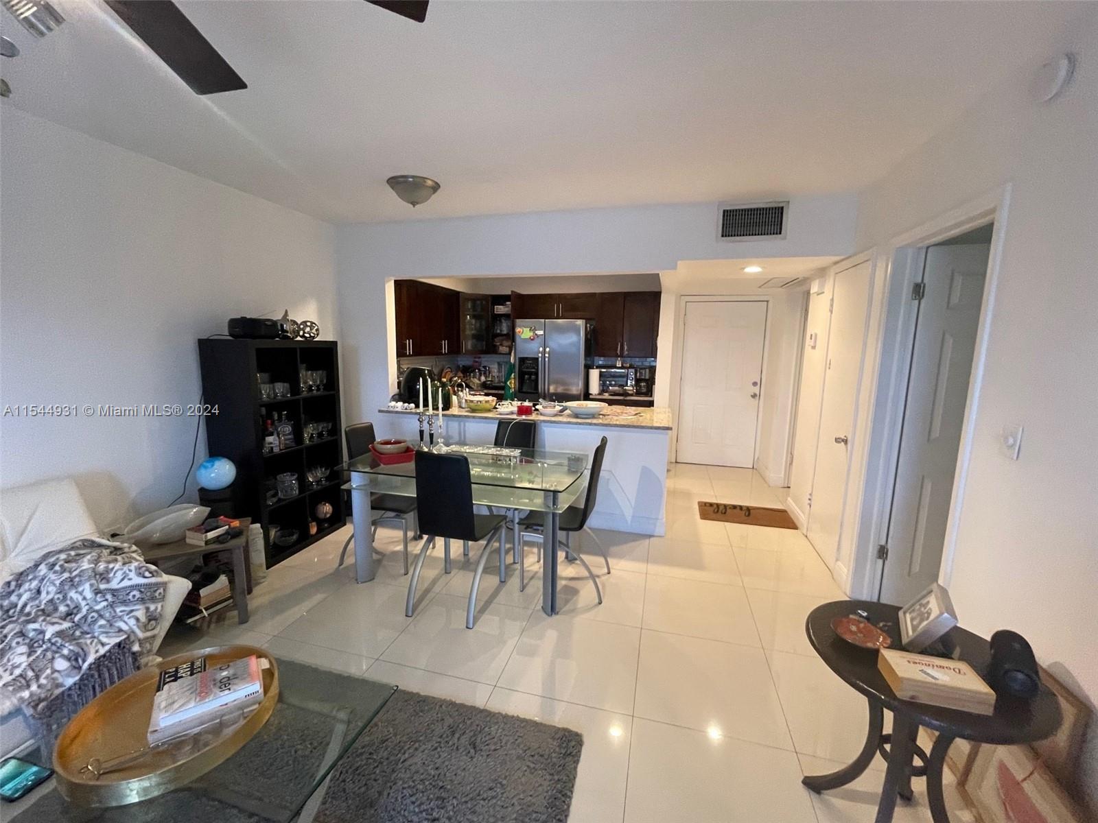 2880 NE 203rd St 30, Aventura, Florida 33180, 1 Bedroom Bedrooms, ,1 BathroomBathrooms,Residentiallease,For Rent,2880 NE 203rd St 30,A11544931