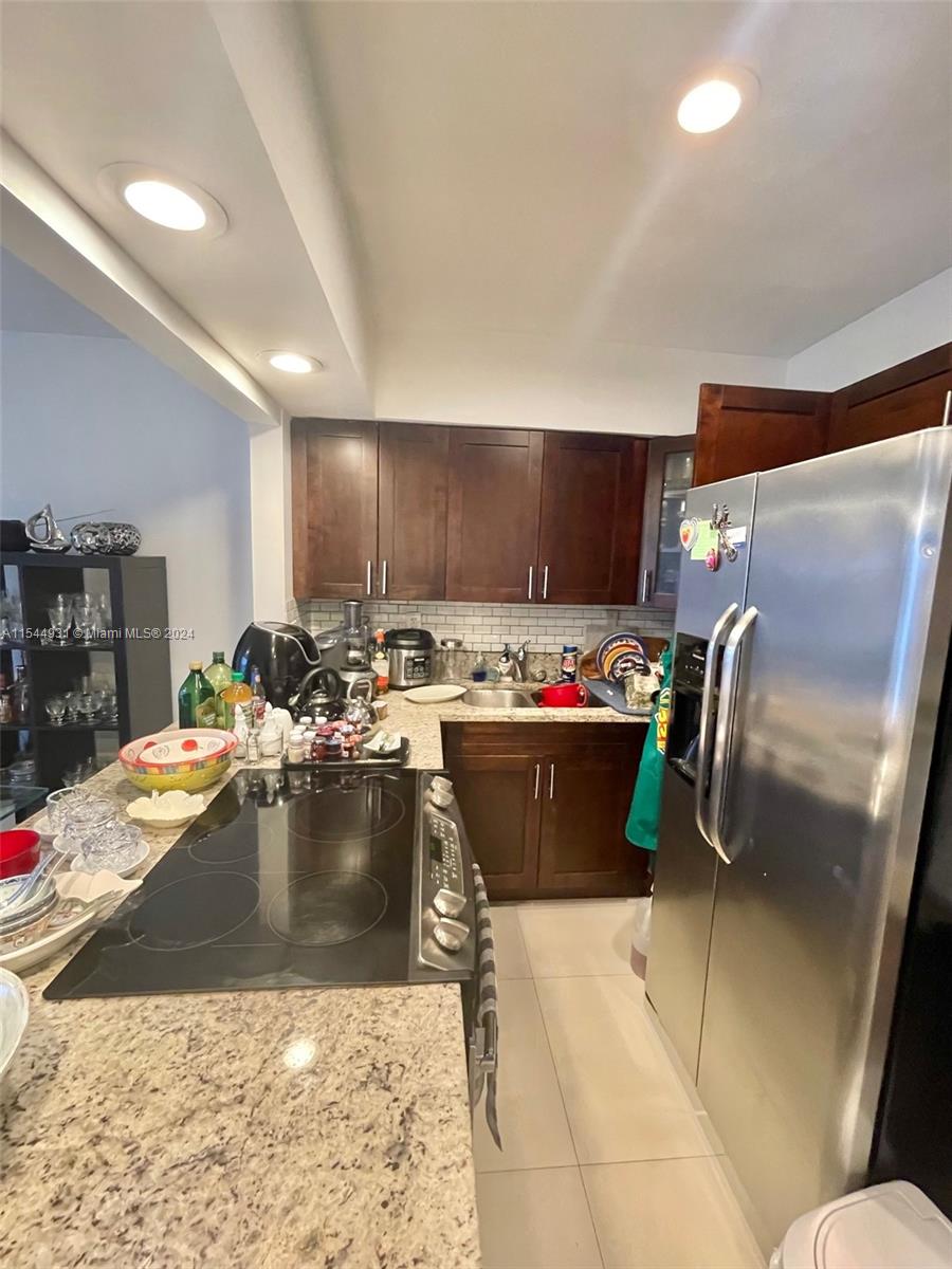 2880 NE 203rd St 30, Aventura, Florida 33180, 1 Bedroom Bedrooms, ,1 BathroomBathrooms,Residentiallease,For Rent,2880 NE 203rd St 30,A11544931