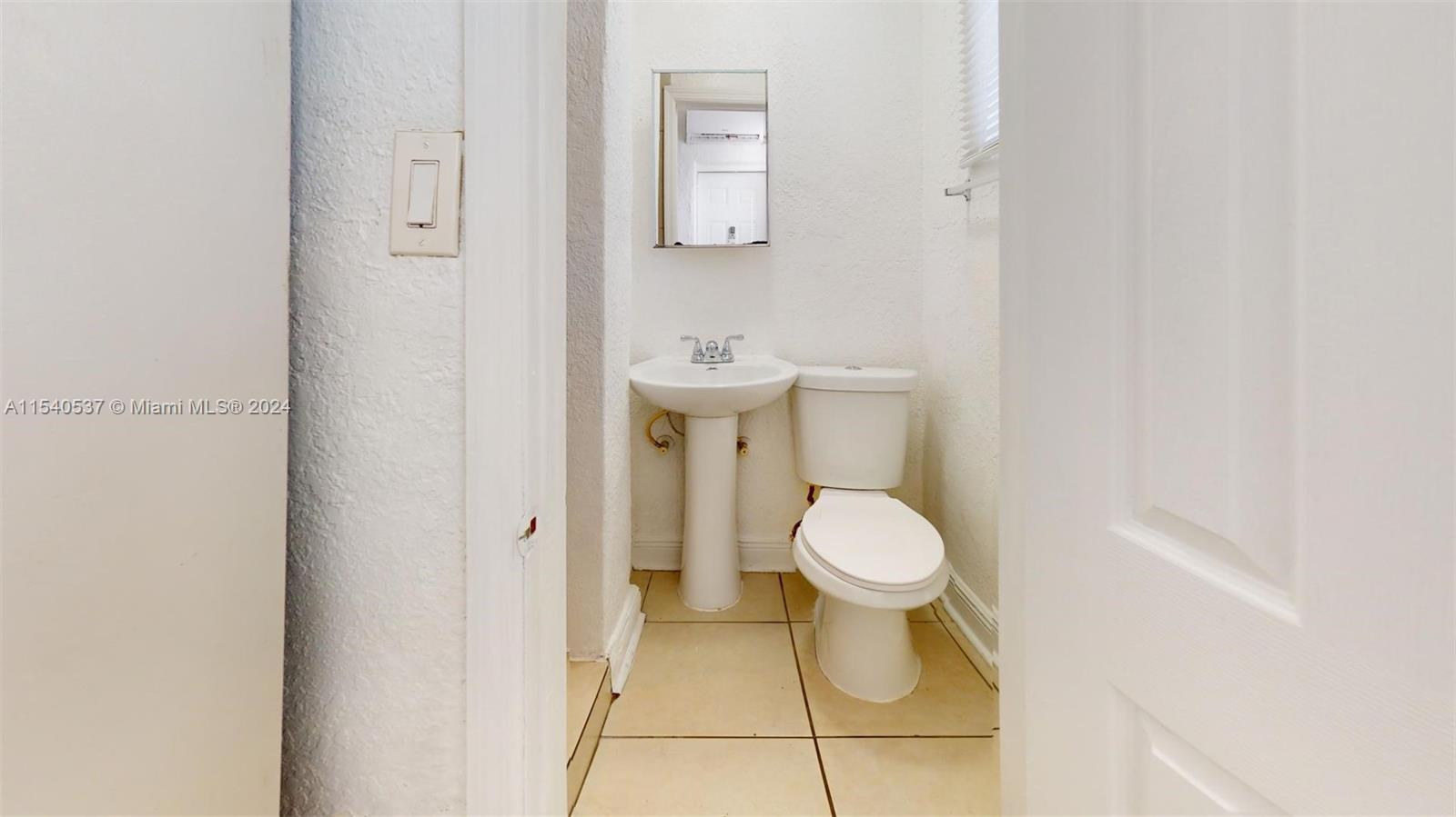 50 NW 79th St 1, Miami, Florida 33150, 1 Bedroom Bedrooms, ,1 BathroomBathrooms,Residentiallease,For Rent,50 NW 79th St 1,A11540537