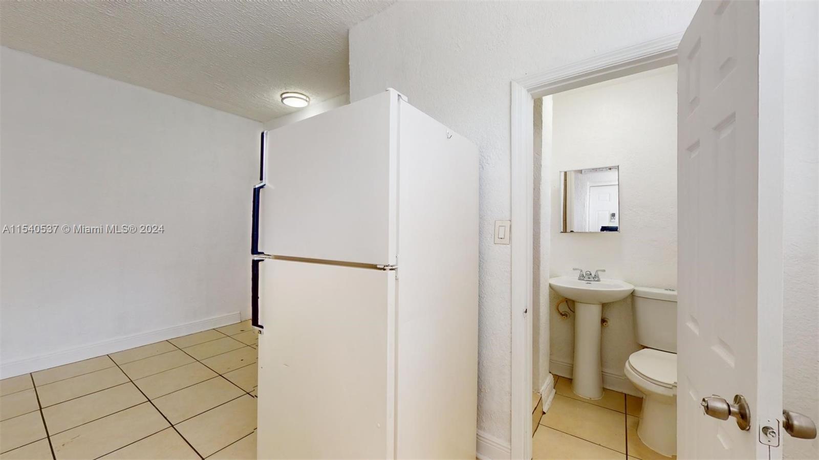 50 NW 79th St 1, Miami, Florida 33150, 1 Bedroom Bedrooms, ,1 BathroomBathrooms,Residentiallease,For Rent,50 NW 79th St 1,A11540537