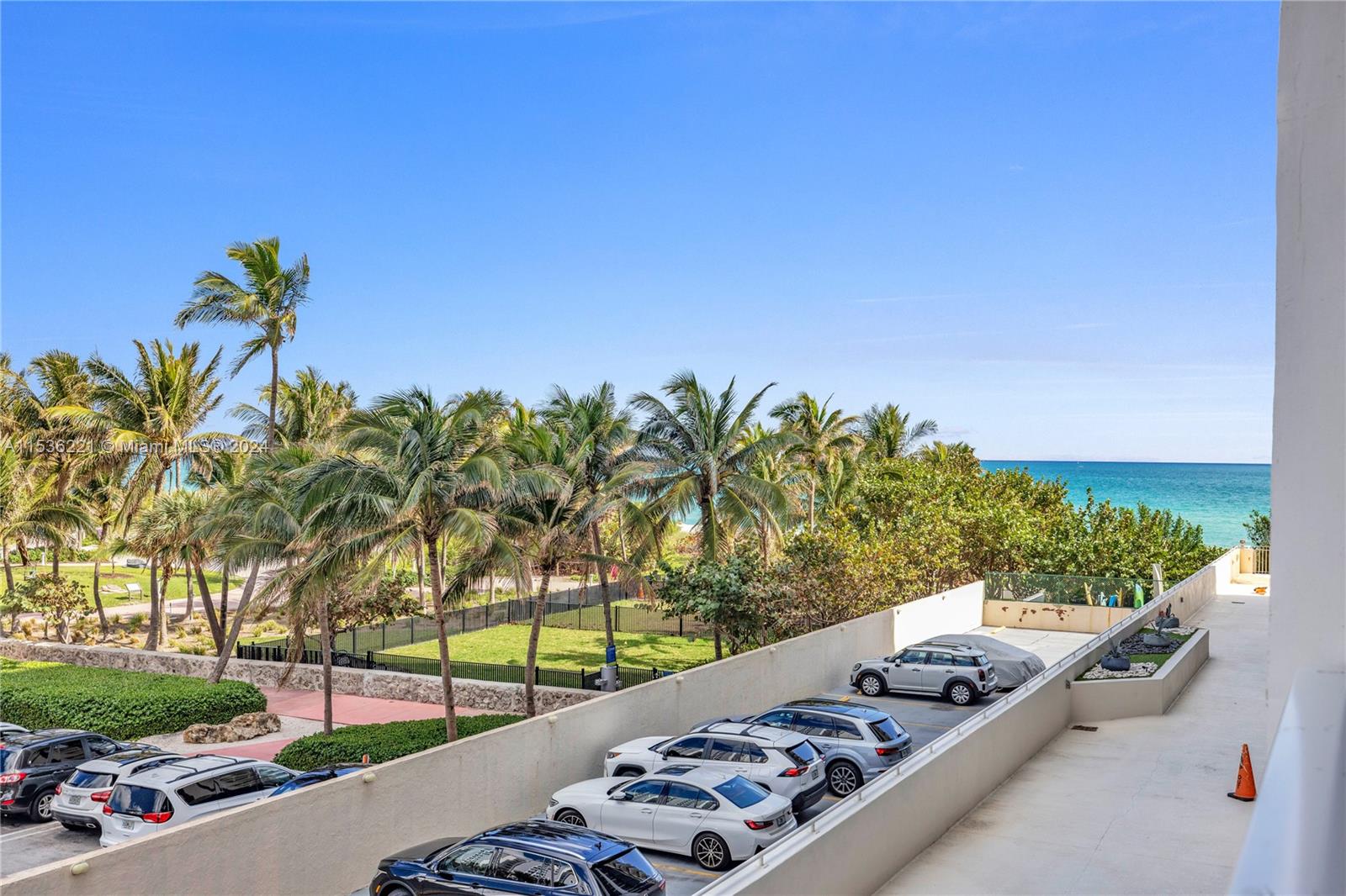 6423 Collins Ave 310, Miami Beach, Florida 33141, 2 Bedrooms Bedrooms, ,2 BathroomsBathrooms,Residential,For Sale,6423 Collins Ave 310,A11536221