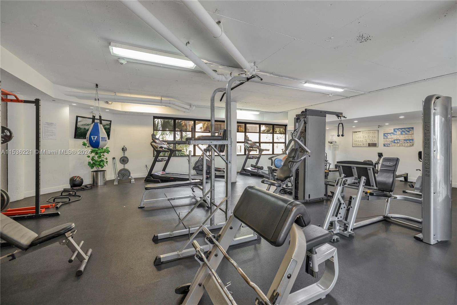 6423 Collins Ave 310, Miami Beach, Florida 33141, 2 Bedrooms Bedrooms, ,2 BathroomsBathrooms,Residential,For Sale,6423 Collins Ave 310,A11536221