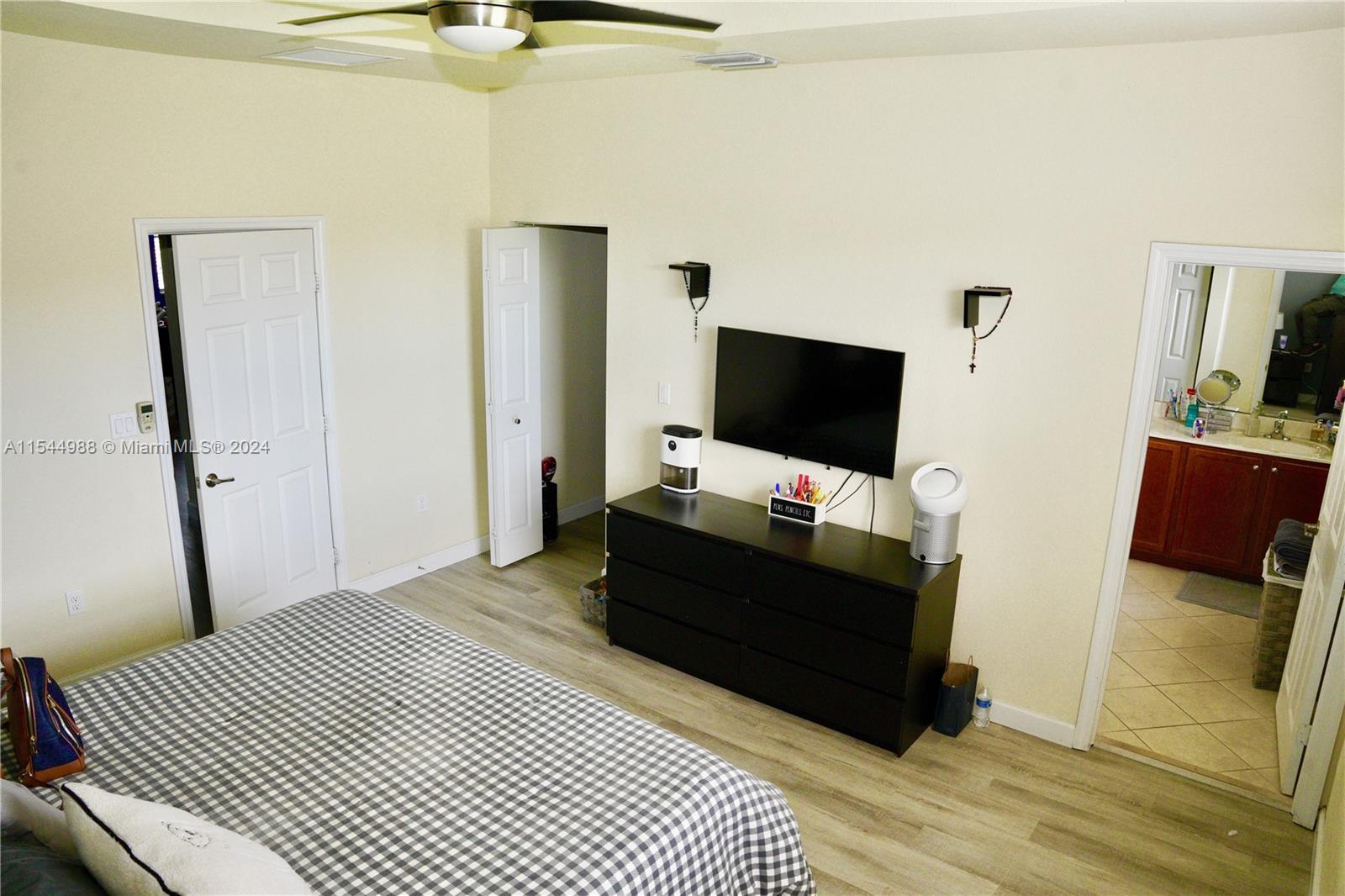 23456 SW 113th Ave, Homestead, Florida 33032, 3 Bedrooms Bedrooms, 1 Room Rooms,2 BathroomsBathrooms,Residential,For Sale,23456 SW 113th Ave,A11544988