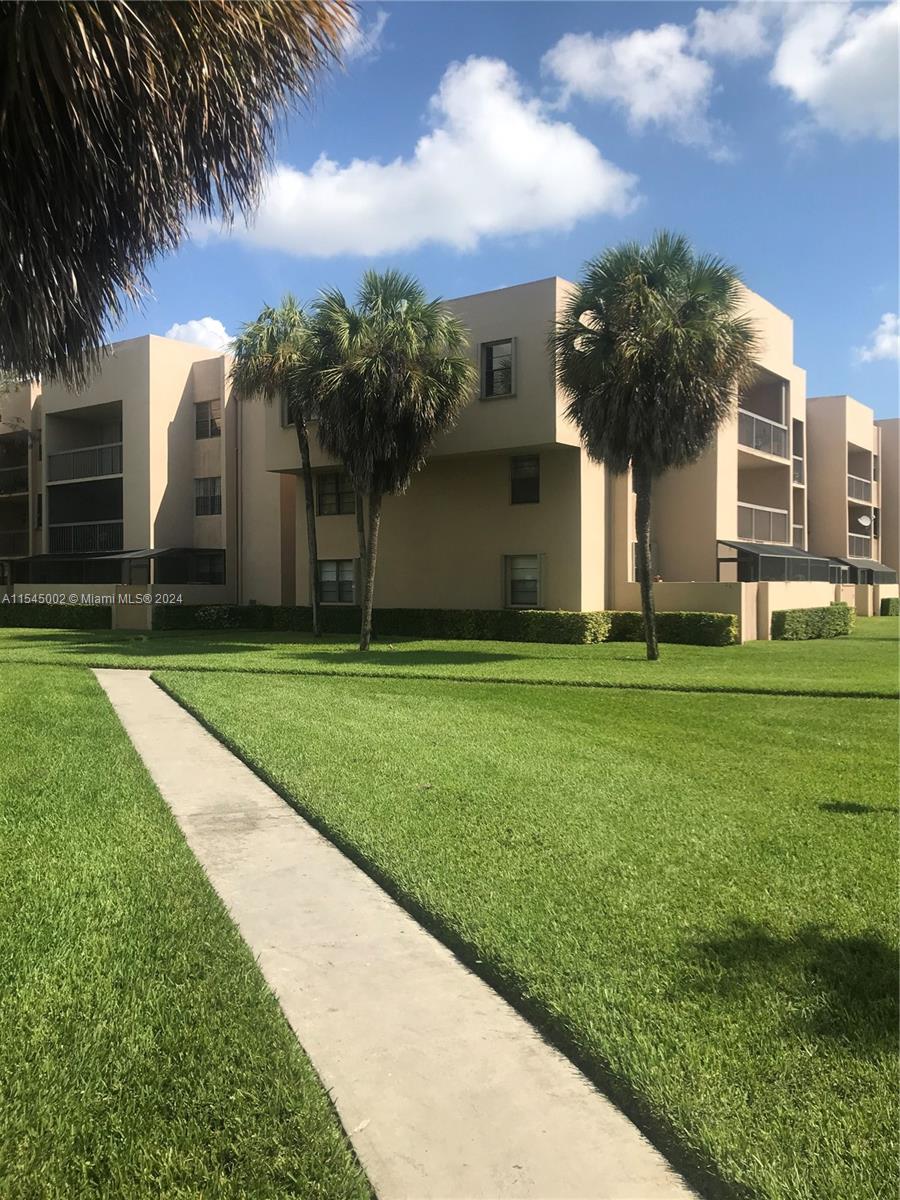 10425 SW 112 Ave #110 For Sale A11545002, FL