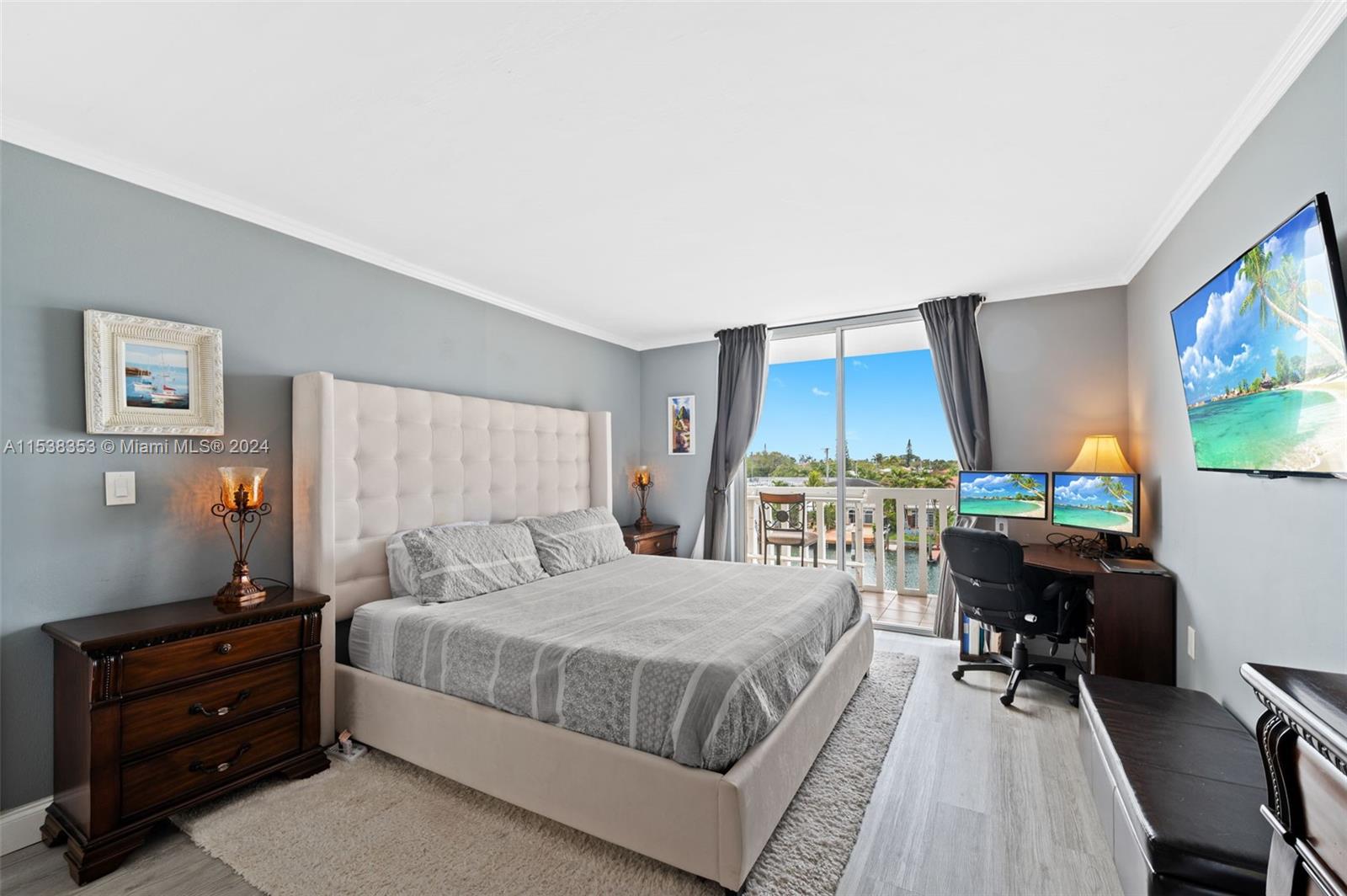 8530 Byron Ave 404, Miami Beach, Florida 33141, 2 Bedrooms Bedrooms, ,2 BathroomsBathrooms,Residential,For Sale,8530 Byron Ave 404,A11538353