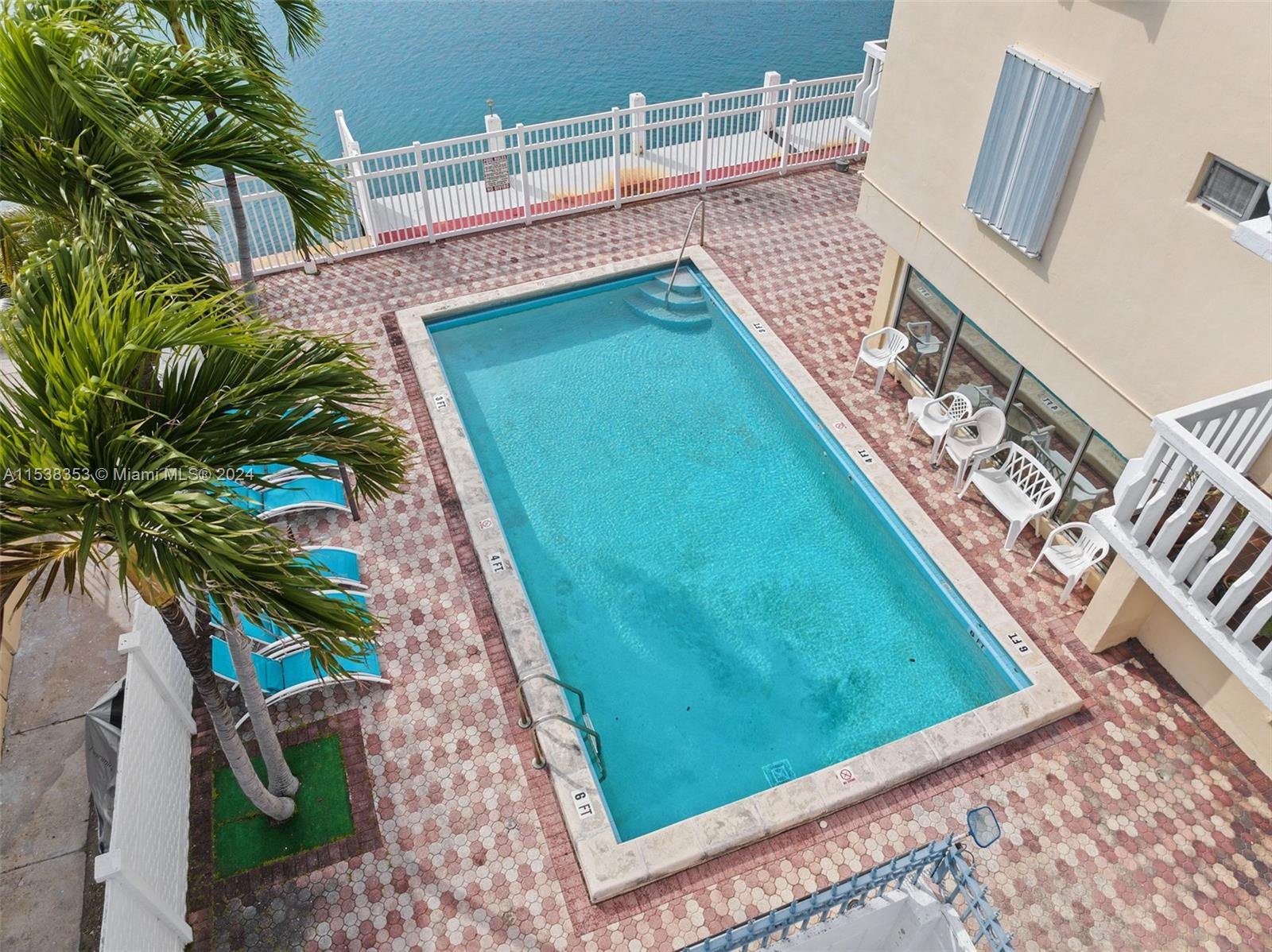 8530 Byron Ave 404, Miami Beach, Florida 33141, 2 Bedrooms Bedrooms, ,2 BathroomsBathrooms,Residential,For Sale,8530 Byron Ave 404,A11538353