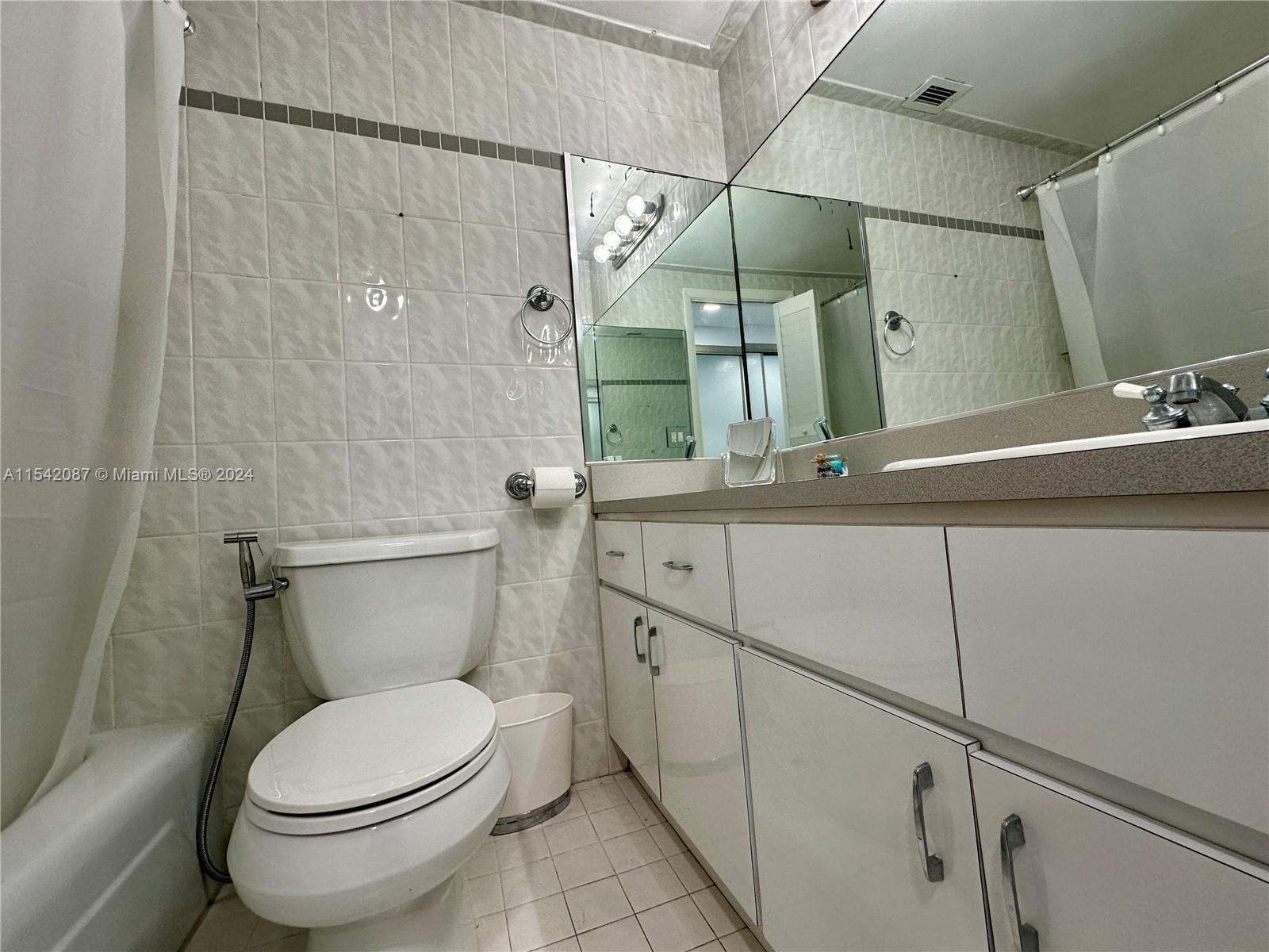 7441 Wayne Ave 1C, Miami Beach, Florida 33141, 2 Bedrooms Bedrooms, ,2 BathroomsBathrooms,Residential,For Sale,7441 Wayne Ave 1C,A11542087