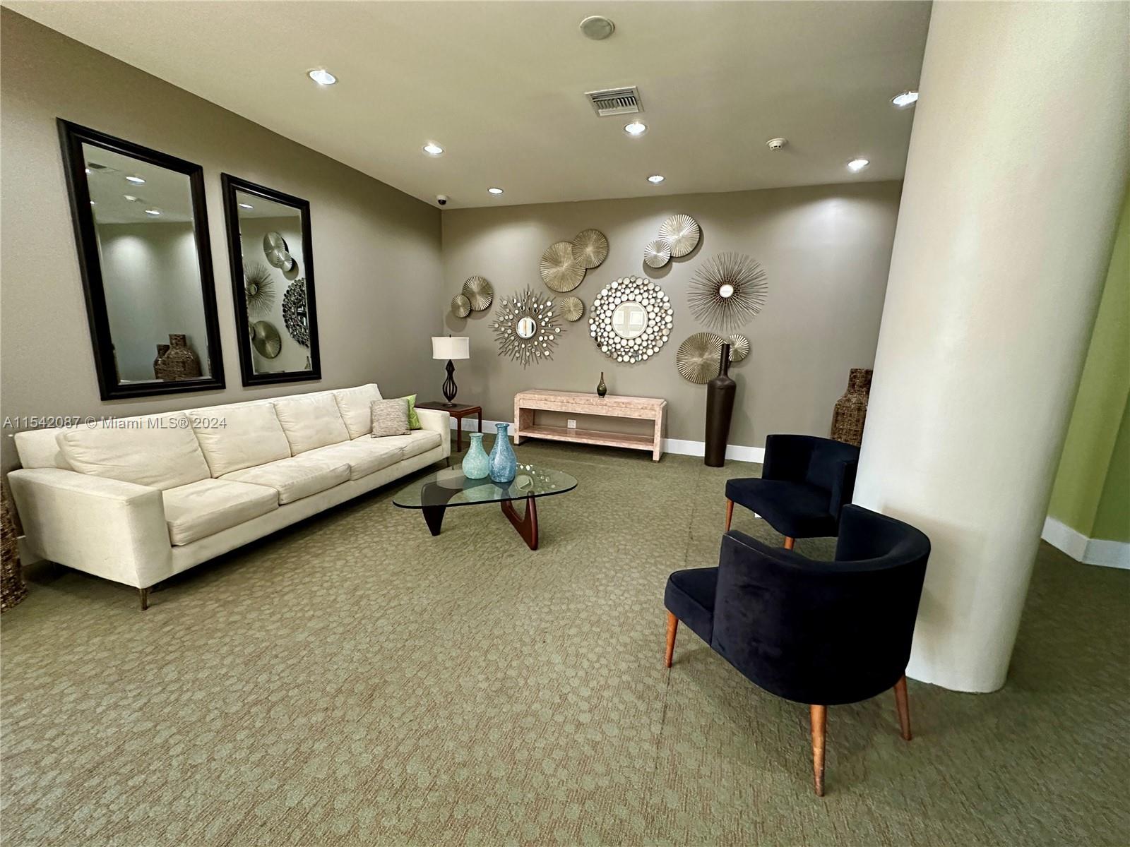 7441 Wayne Ave 1C, Miami Beach, Florida 33141, 2 Bedrooms Bedrooms, ,2 BathroomsBathrooms,Residential,For Sale,7441 Wayne Ave 1C,A11542087