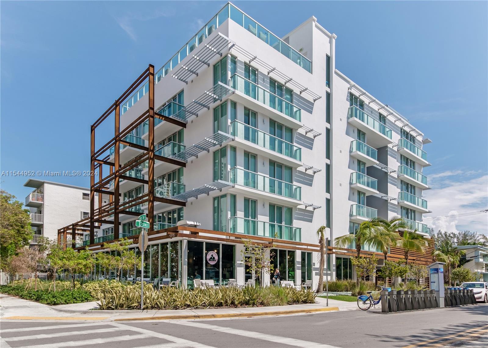 1215  West Ave #203 For Sale A11544952, FL
