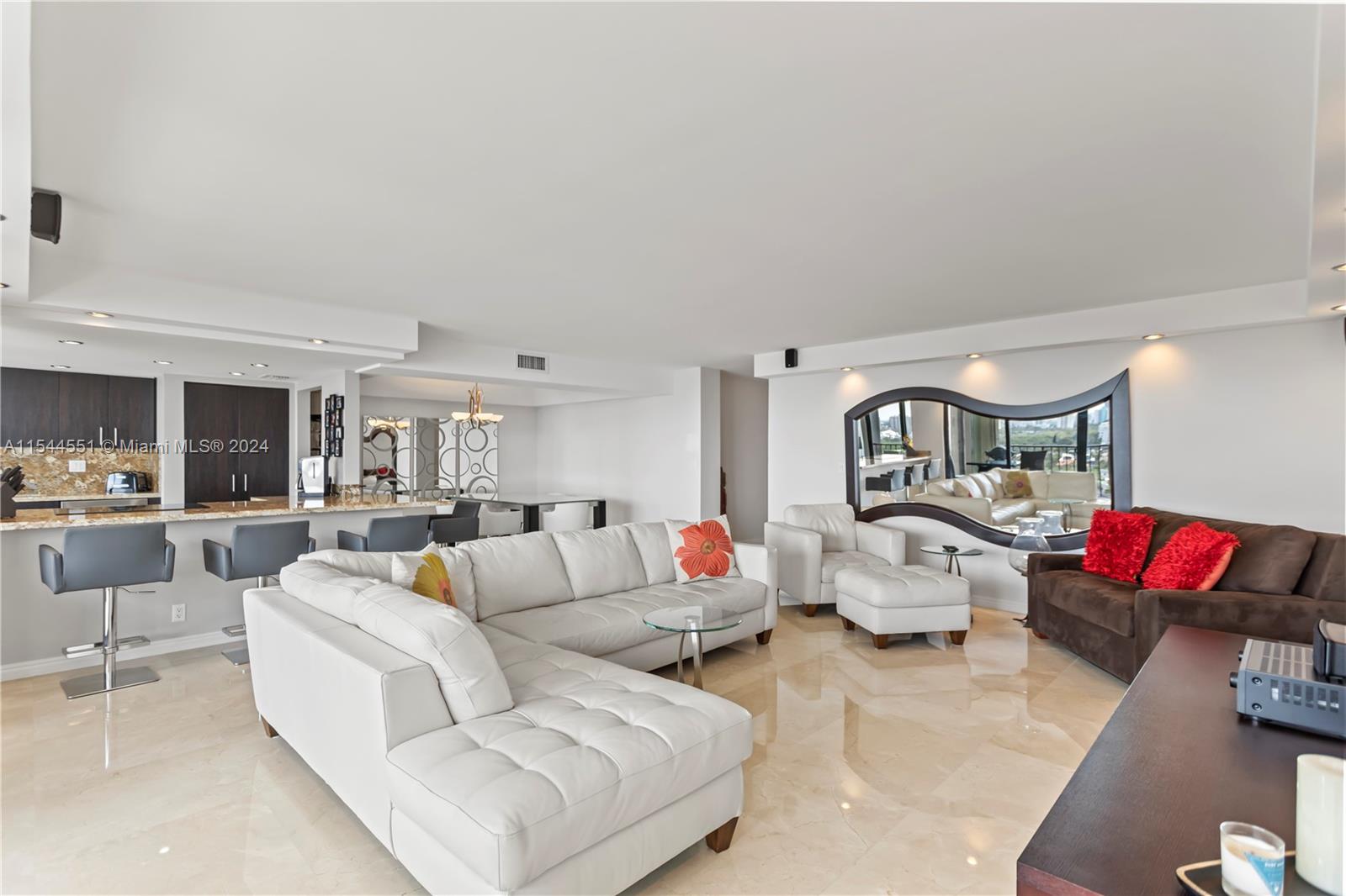 1901 N Ocean Blvd 15E, Fort Lauderdale, Florida 33305, 2 Bedrooms Bedrooms, ,2 BathroomsBathrooms,Residentiallease,For Rent,1901 N Ocean Blvd 15E,A11544551