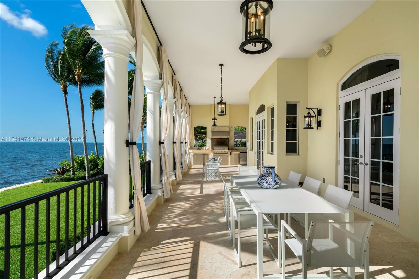 33 Arvida Pkwy, Coral Gables, FL, 33156 United States, 7 Bedrooms Bedrooms, ,8 BathroomsBathrooms,Residential,For Sale,Arvida Pkwy,A11541974