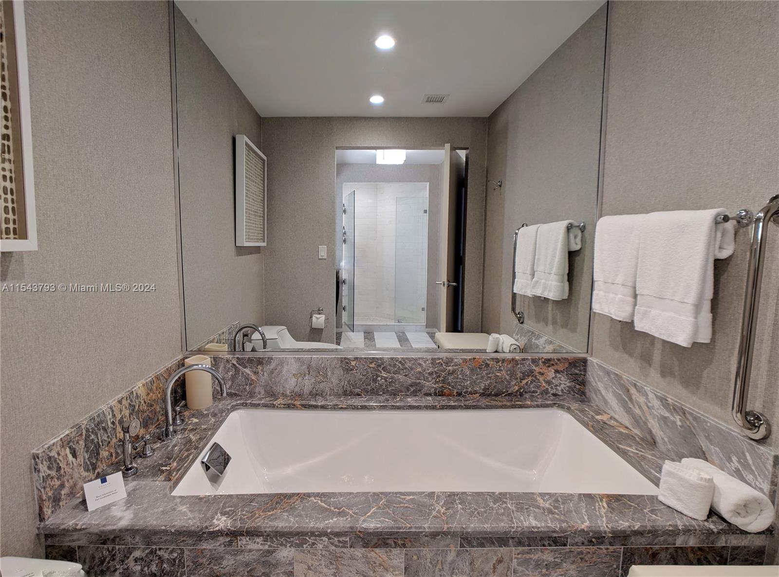 551 Fort Lauderdale Beach Blvd, Fort Lauderdale, FL, 33304 United States, 2 Bedrooms Bedrooms, ,2 BathroomsBathrooms,Residential,For Sale,Fort Lauderdale Beach Blvd,A11543793