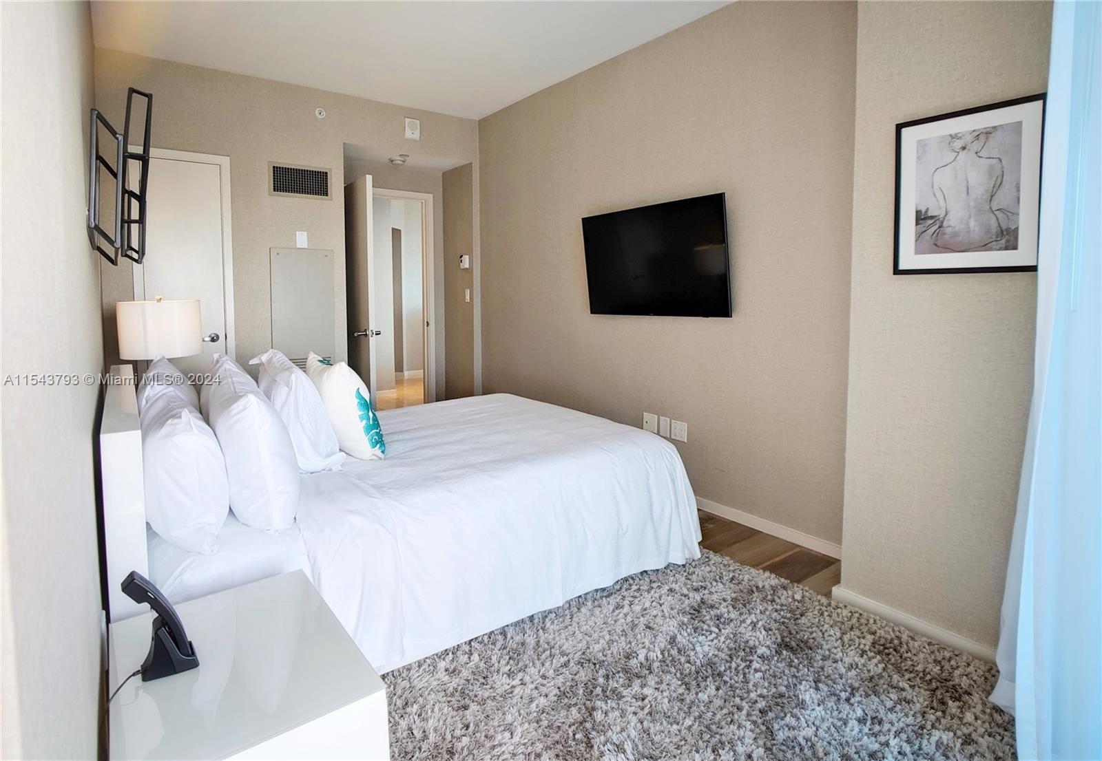 551 N Fort Lauderdale Beach Blvd H1705, Fort Lauderdale, Florida 33304, 2 Bedrooms Bedrooms, 1 Room Rooms,2 BathroomsBathrooms,Residential,For Sale,551 N Fort Lauderdale Beach Blvd H1705,A11543793