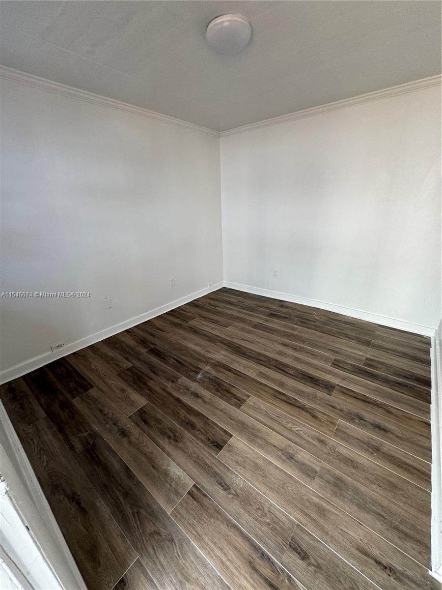 1607 NW 16th Ave 6, Miami, Florida 33125, 2 Bedrooms Bedrooms, ,1 BathroomBathrooms,Residentiallease,For Rent,1607 NW 16th Ave 6,A11545074