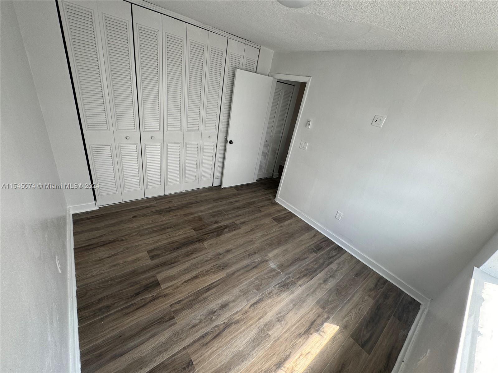 1607 NW 16th Ave 6, Miami, Florida 33125, 2 Bedrooms Bedrooms, ,1 BathroomBathrooms,Residentiallease,For Rent,1607 NW 16th Ave 6,A11545074