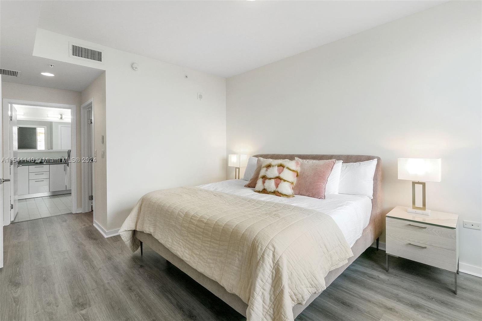 999 SW 1st Avenue 1412, Miami, Florida 33130, 2 Bedrooms Bedrooms, ,2 BathroomsBathrooms,Residential,For Sale,999 SW 1st Avenue 1412,A11541140