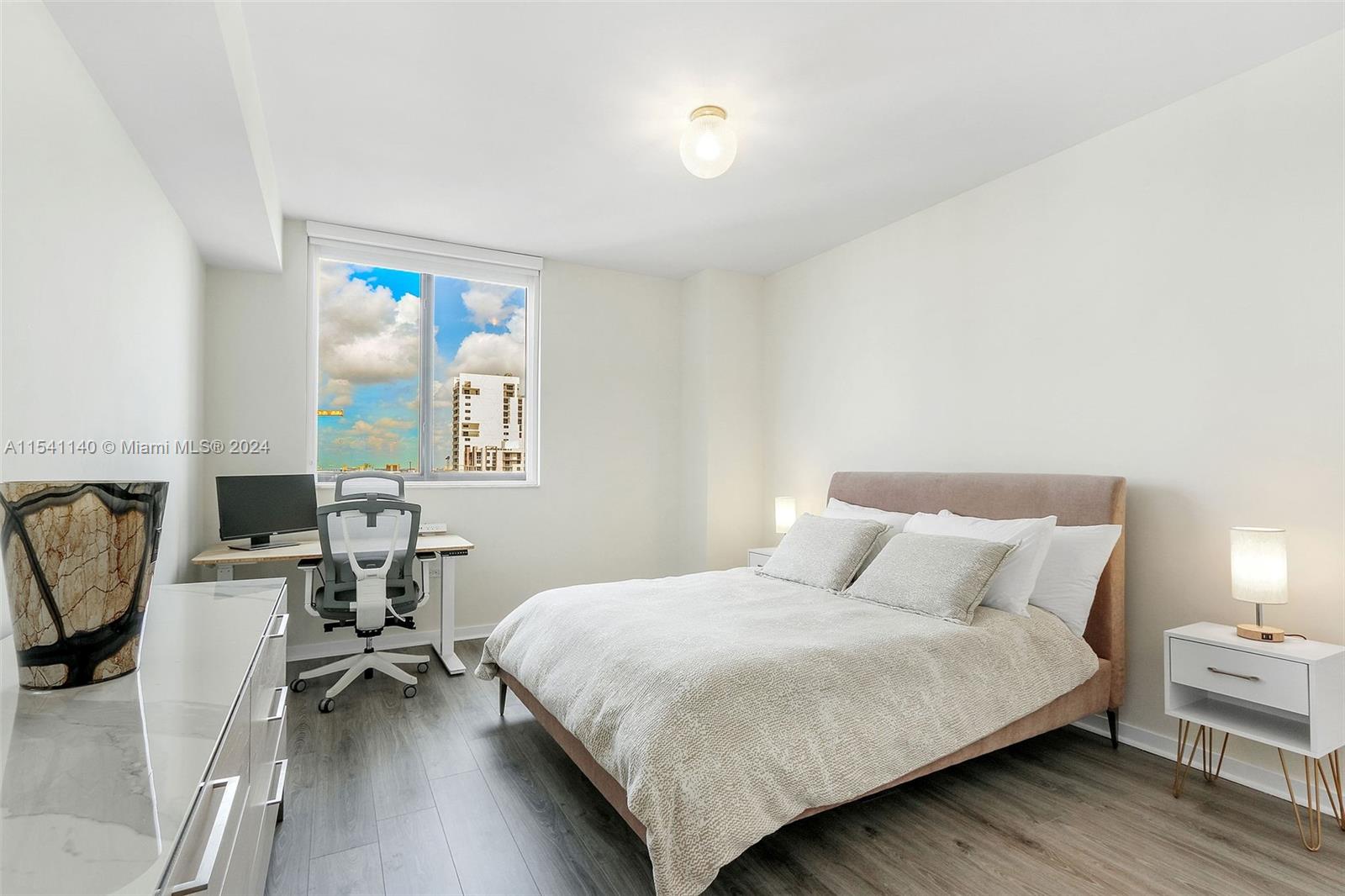 999 SW 1st Avenue 1412, Miami, Florida 33130, 2 Bedrooms Bedrooms, ,2 BathroomsBathrooms,Residential,For Sale,999 SW 1st Avenue 1412,A11541140