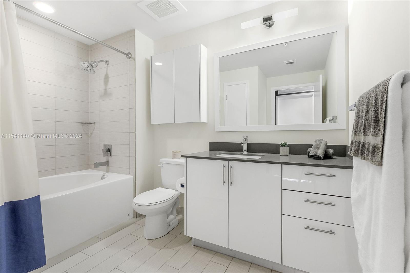 999 SW 1st Avenue 1412, Miami, Florida 33130, 2 Bedrooms Bedrooms, ,2 BathroomsBathrooms,Residential,For Sale,999 SW 1st Avenue 1412,A11541140