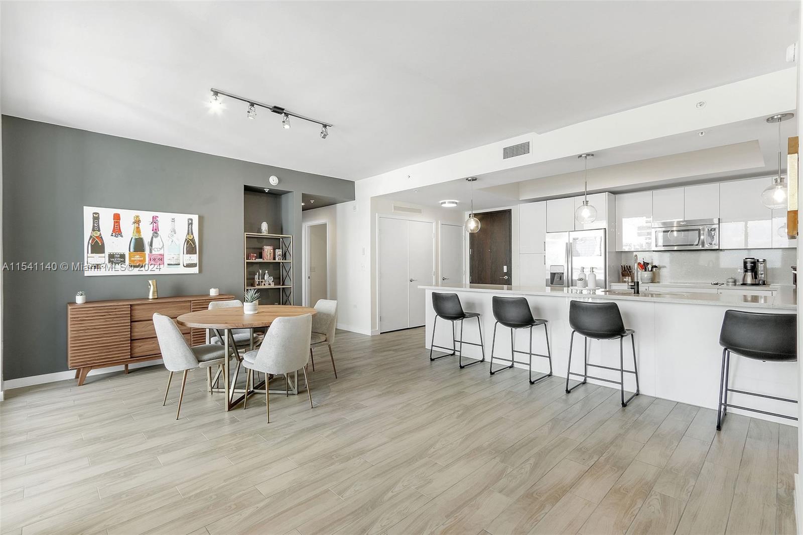 999 SW 1st Avenue 1412, Miami, Florida 33130, 2 Bedrooms Bedrooms, ,2 BathroomsBathrooms,Residential,For Sale,999 SW 1st Avenue 1412,A11541140
